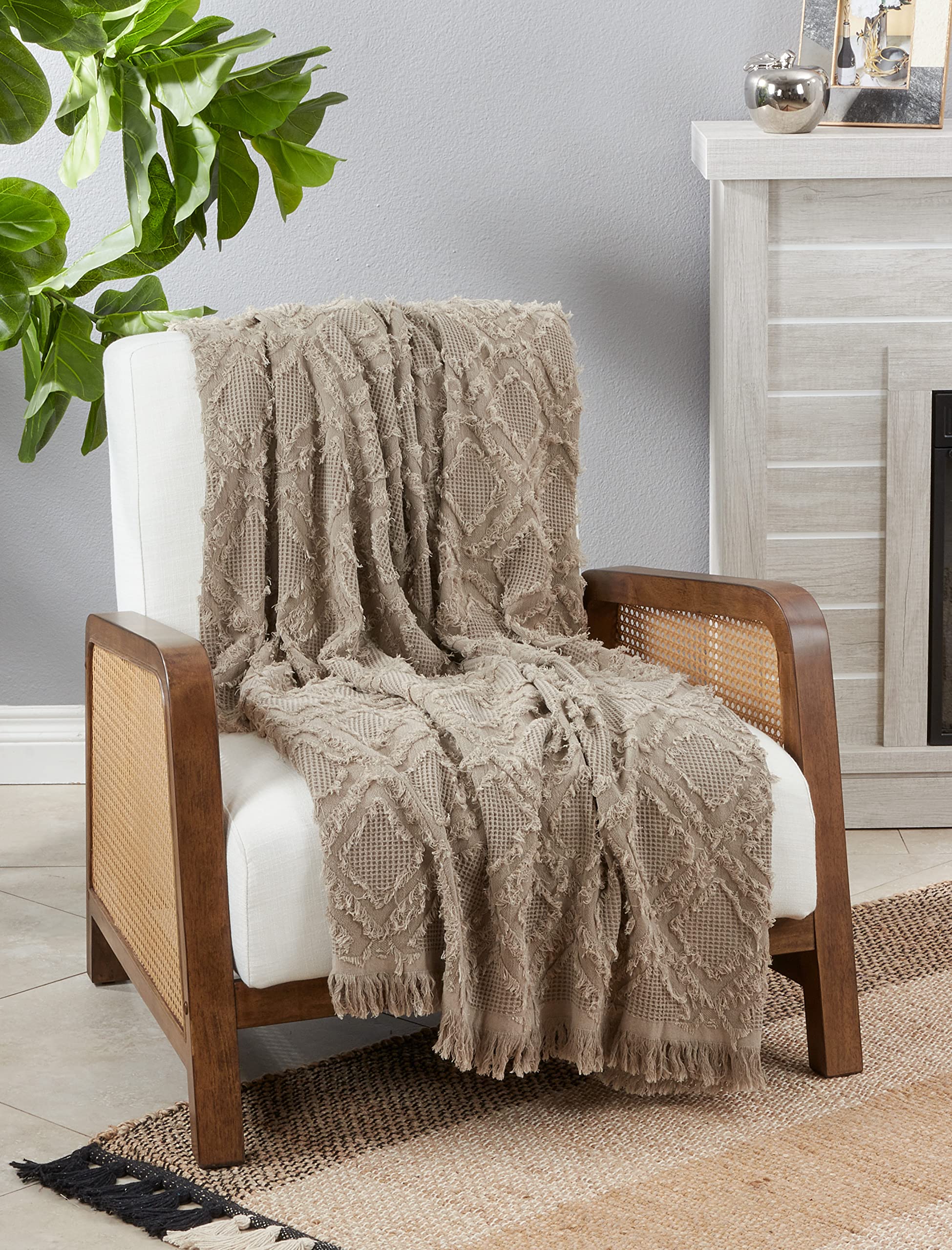 SARO LIFESTYLE Fringe Waffle Weave Throw Blanket - Soft Cozy Knit Blanket for Couch, Bed & Sofa - Perfect for Home Decor, Gift Giving and Winter Warmth