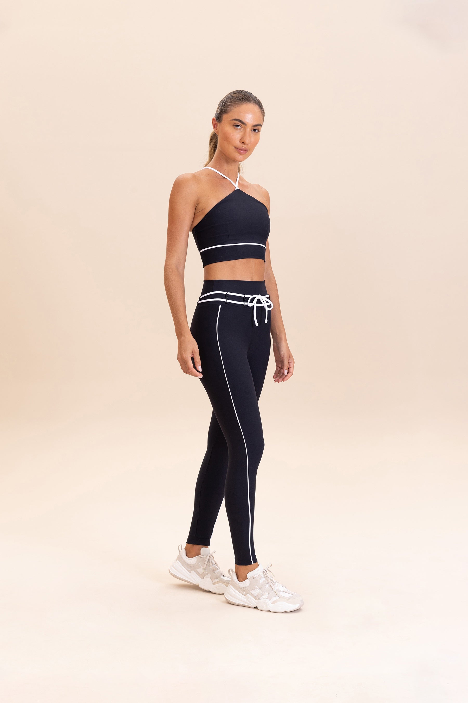 Halter P&B Active® Sports Bra - High Support Workout Bra for Women, Yoga, Running & Gym - Comfortable & Breathable Fitness Wear