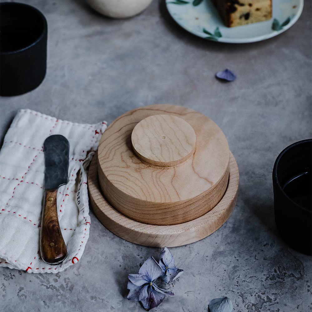 Premium Wooden Butter Dish with Lid - Natural & Eco-Friendly Butter Keeper for Freshness - Perfect for Kitchen, Dining Table, and Breakfast Serving