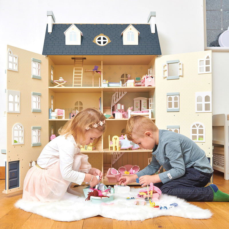 Daisylane Wooden Dollhouse - Princess Castle Playset for Kids, Perfect for Pretend Play & Room Decor | Ideal for Birthday Gifts & Indoor Playtime
