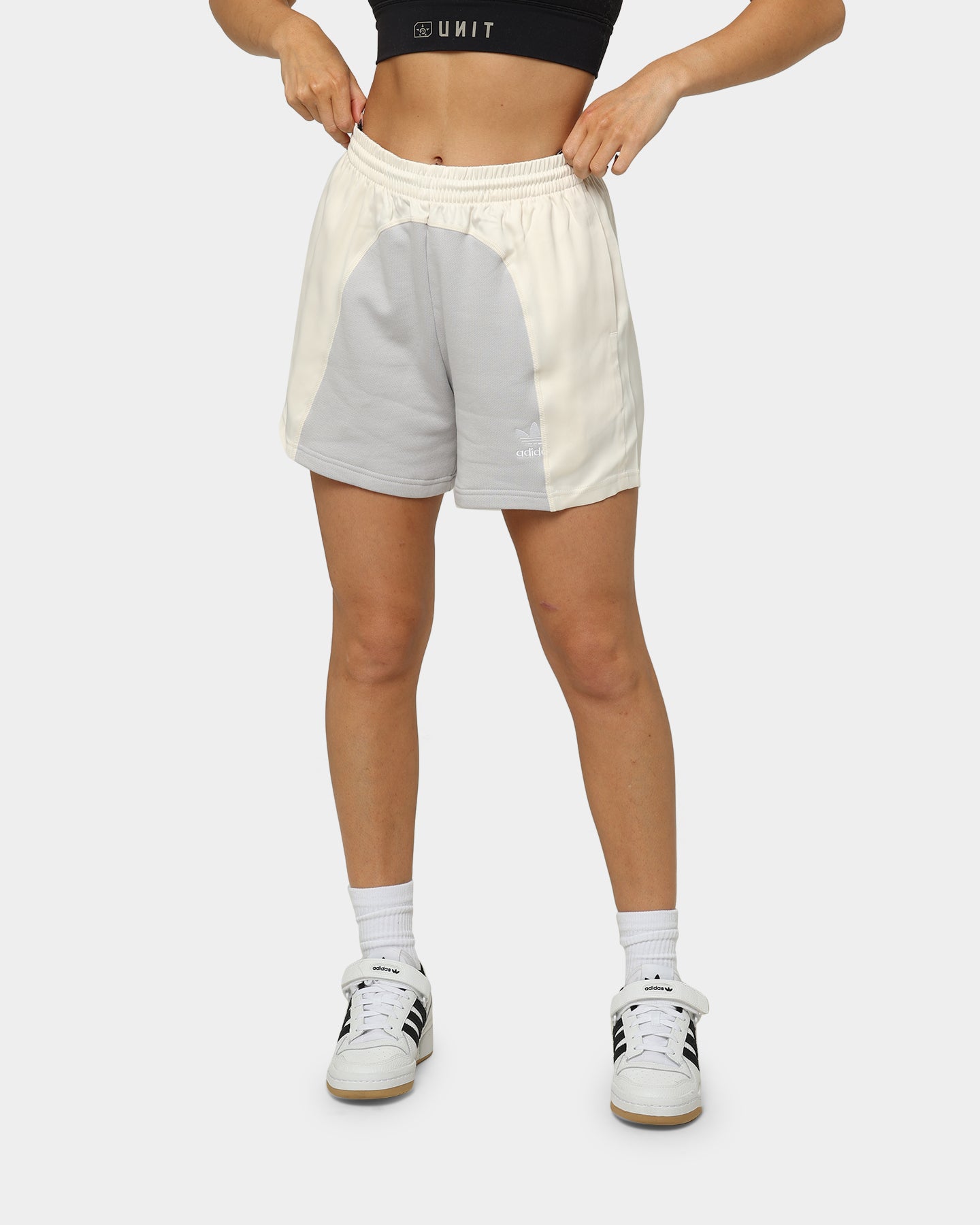 Adidas Women's Adicolor Split Trefoil Athletic Shorts - Wonder Mauve | Running, Gym & Casual Wear for Active Lifestyles