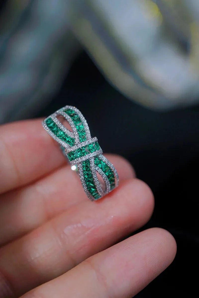 18K White Gold Cross Design Diamond & Emerald Ring for Women - Elegant Wedding & Engagement Jewelry - Perfect for Bridal, Anniversary, and Special Occasion Gifts