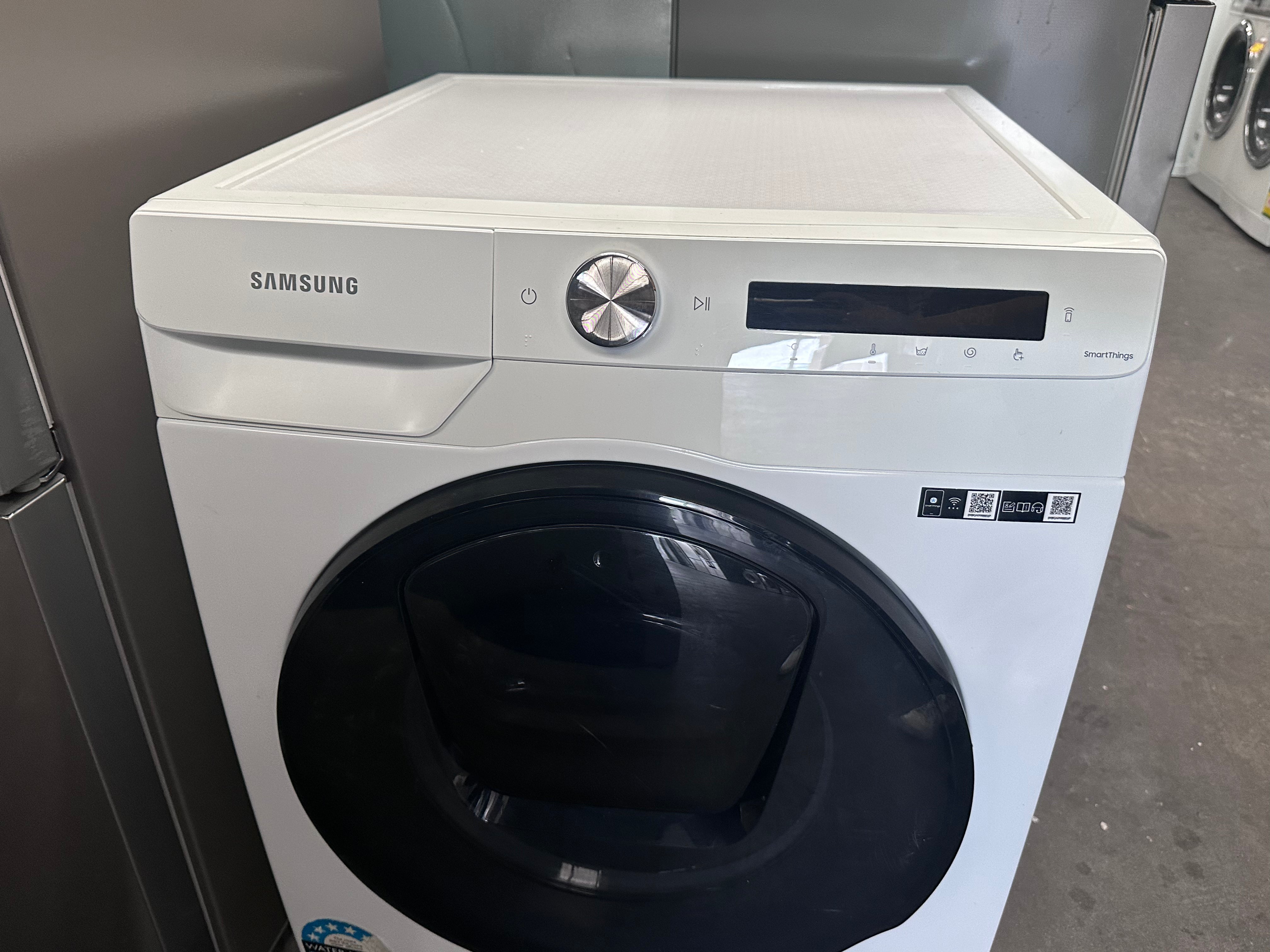 Samsung 8.5kg/6kg Add Wash™ Smart Washer Dryer Combo - Energy Efficient, WiFi Enabled, AI Control [Refurbished] - Perfect for Small Apartments & Laundry Rooms