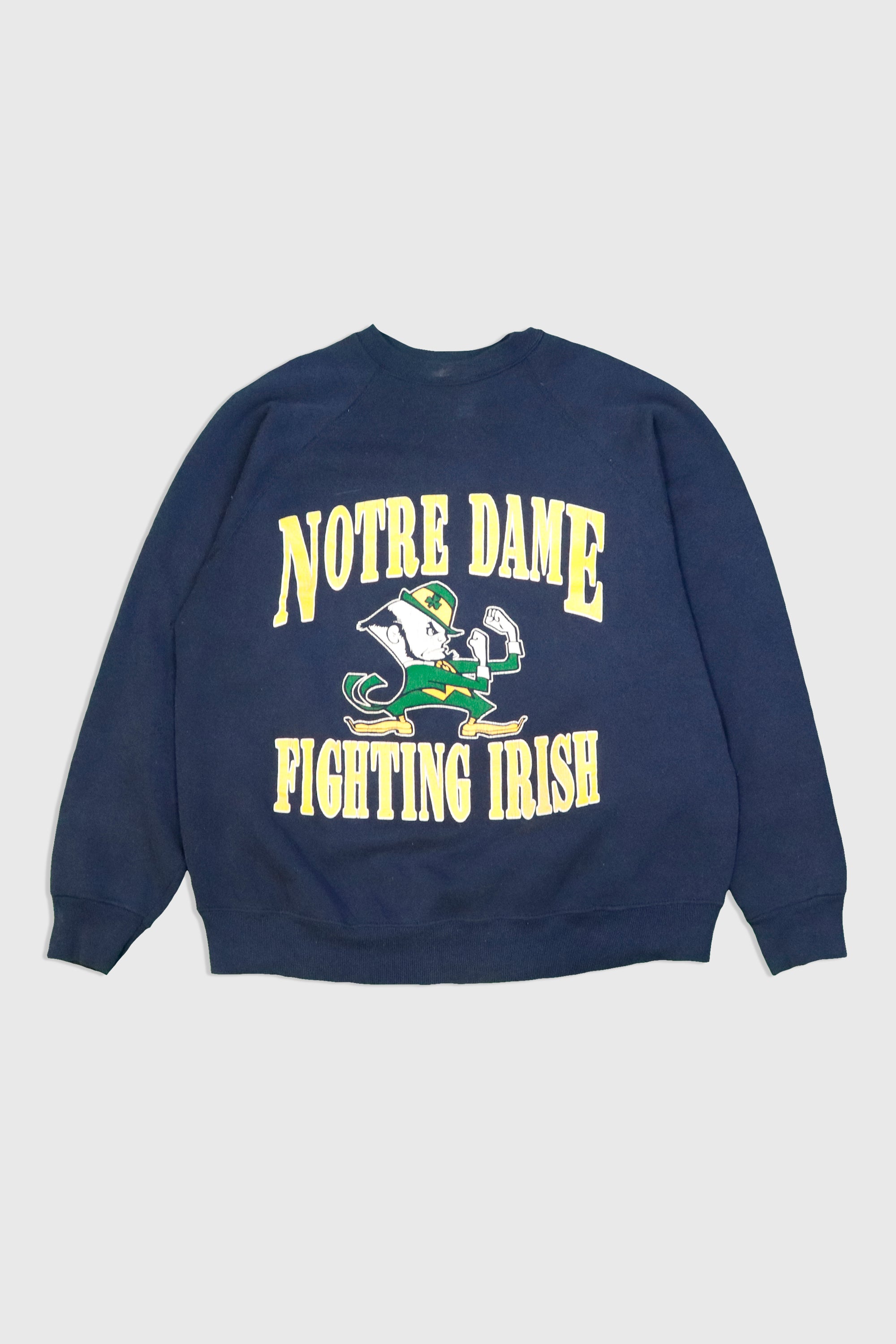 Vintage University of Notre Dame Fighting Irish Crewneck Sweatshirt - Comfortable & Stylish College Sweater for Fans, Alumni & Students - Perfect for Game Day, Tailgating & Casual Wear
