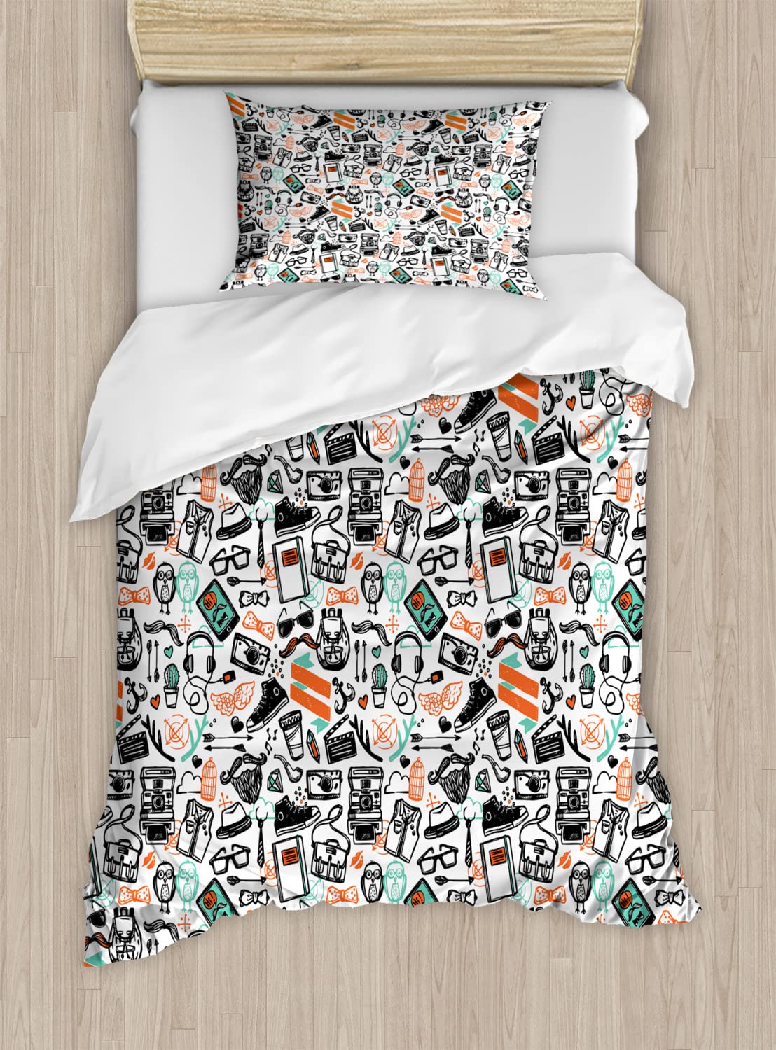 Ambesonne Indie Duvet Cover Set - Bohemian Hipster Fashion Bedding with Artistic Sketch Design, 2-Piece Cal King Size in Seafoam Orange & Black | Includes 2 Duvet Covers & 4 Pillowcases | Perfect for Boho Chic Bedrooms, Guest Rooms & College Dorms