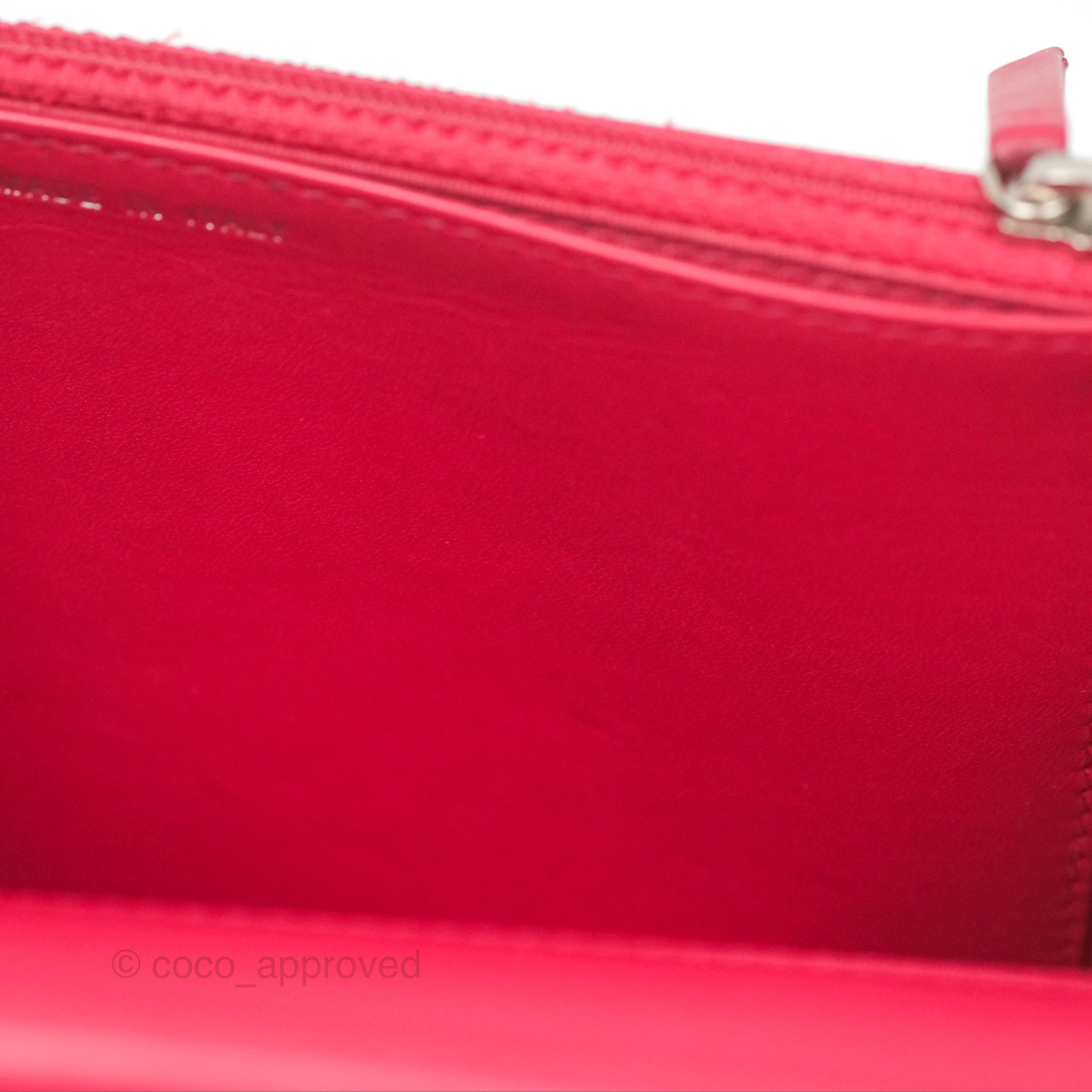 Chanel CC Wallet On Chain WOC in Dark Pink Caviar Leather with Silver Hardware - Perfect for Evening Events, Parties & Luxury Fashion Accessories