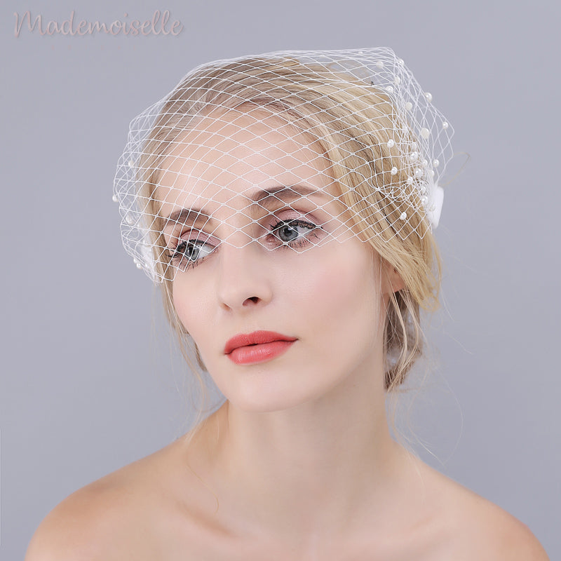 Cindy Veil - Elegant Bridal Wedding Veil for Women | Perfect for Church Ceremonies, Photos & Special Occasions