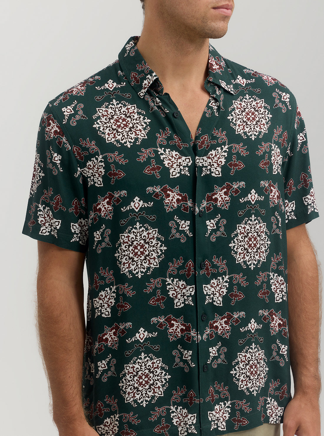 Eco-Friendly Green Floral Paisley Print Short Sleeve Casual Shirt for Women - Perfect for Summer Outfits, Beach Vacations & Boho Style Fashion