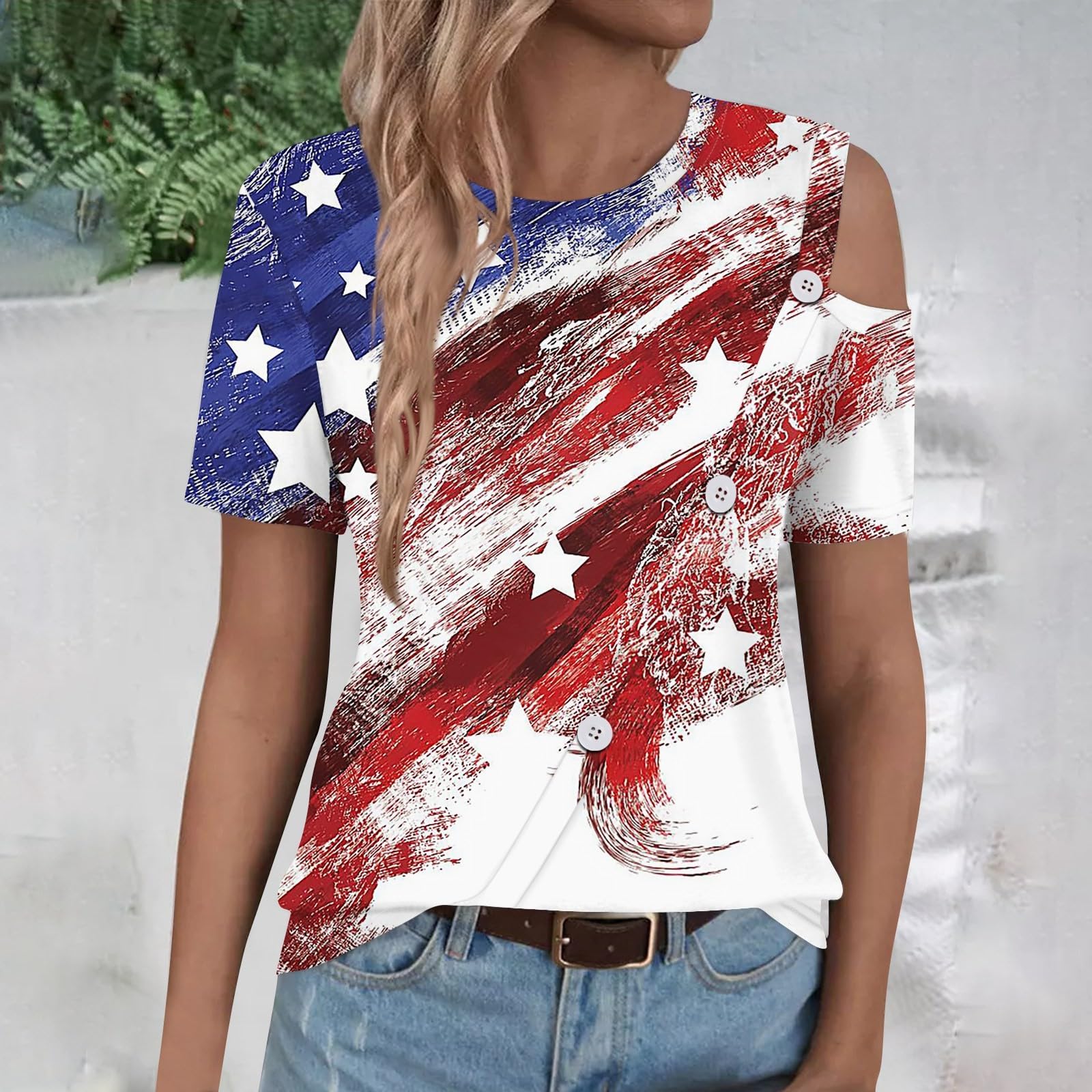 Women's Cold Shoulder Tops - Summer Short Sleeve Striped Star Graphic Tunic Blouse for 4th of July | Beige Casual Shirt for Beach Outings & Patriotic Celebrations