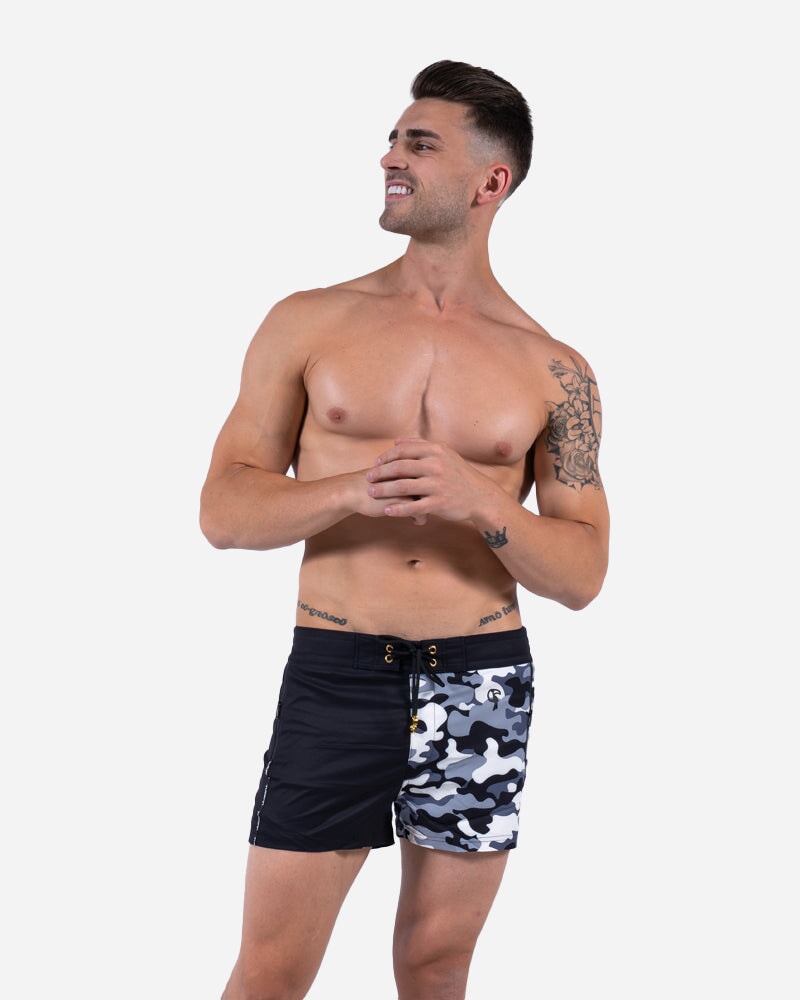 Split Camo Black 3 - Premium Camouflage Hunting Gear for Outdoor Adventures | Perfect for Hunting, Camping, and Tactical Use