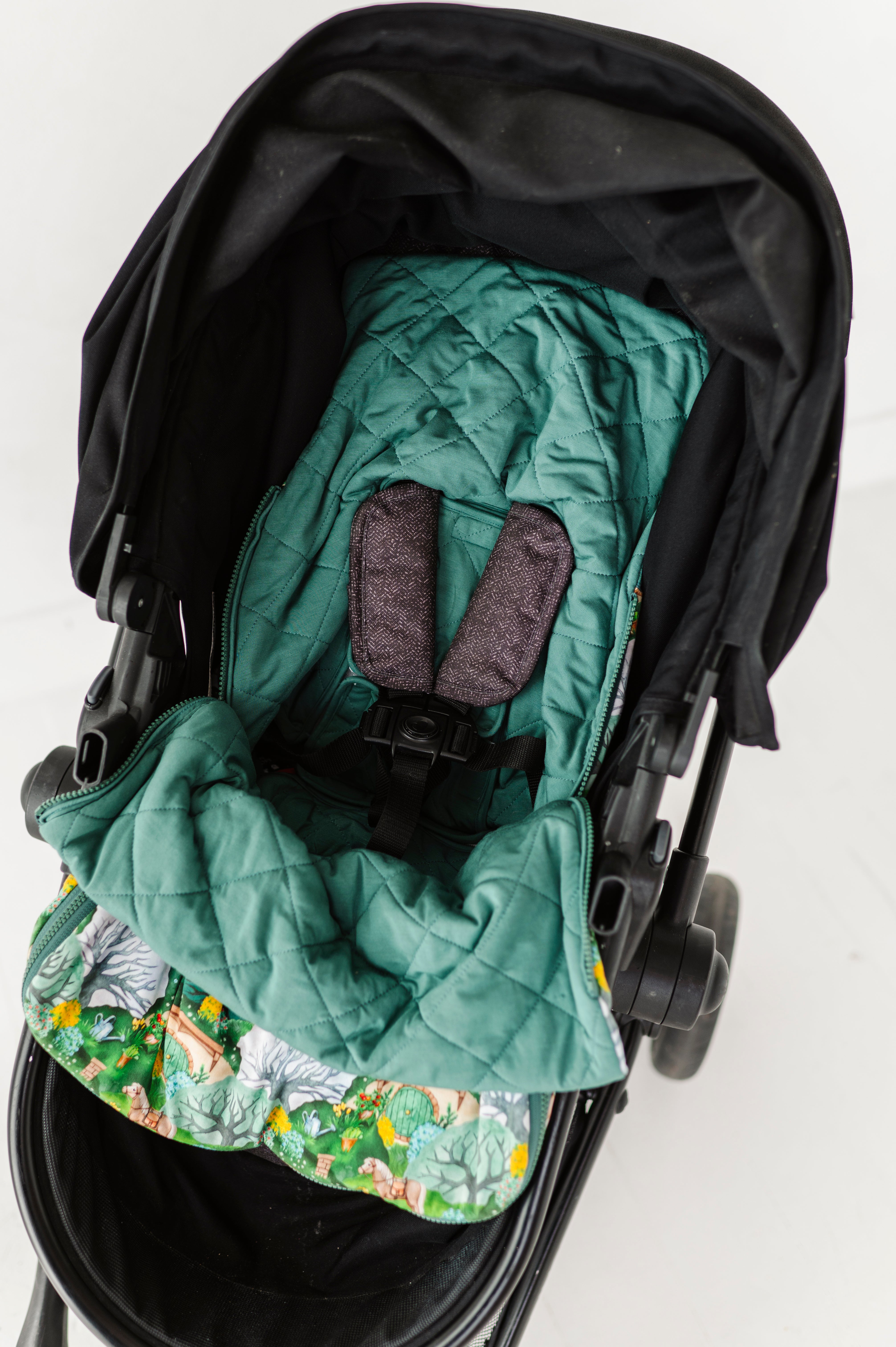 The Shire™ In Bloom Stroller Sack - Stylish & Functional Diaper Bag for On-the-Go Parents | Perfect for Walks, Travel & Daycare | Water-Resistant & Spacious Design