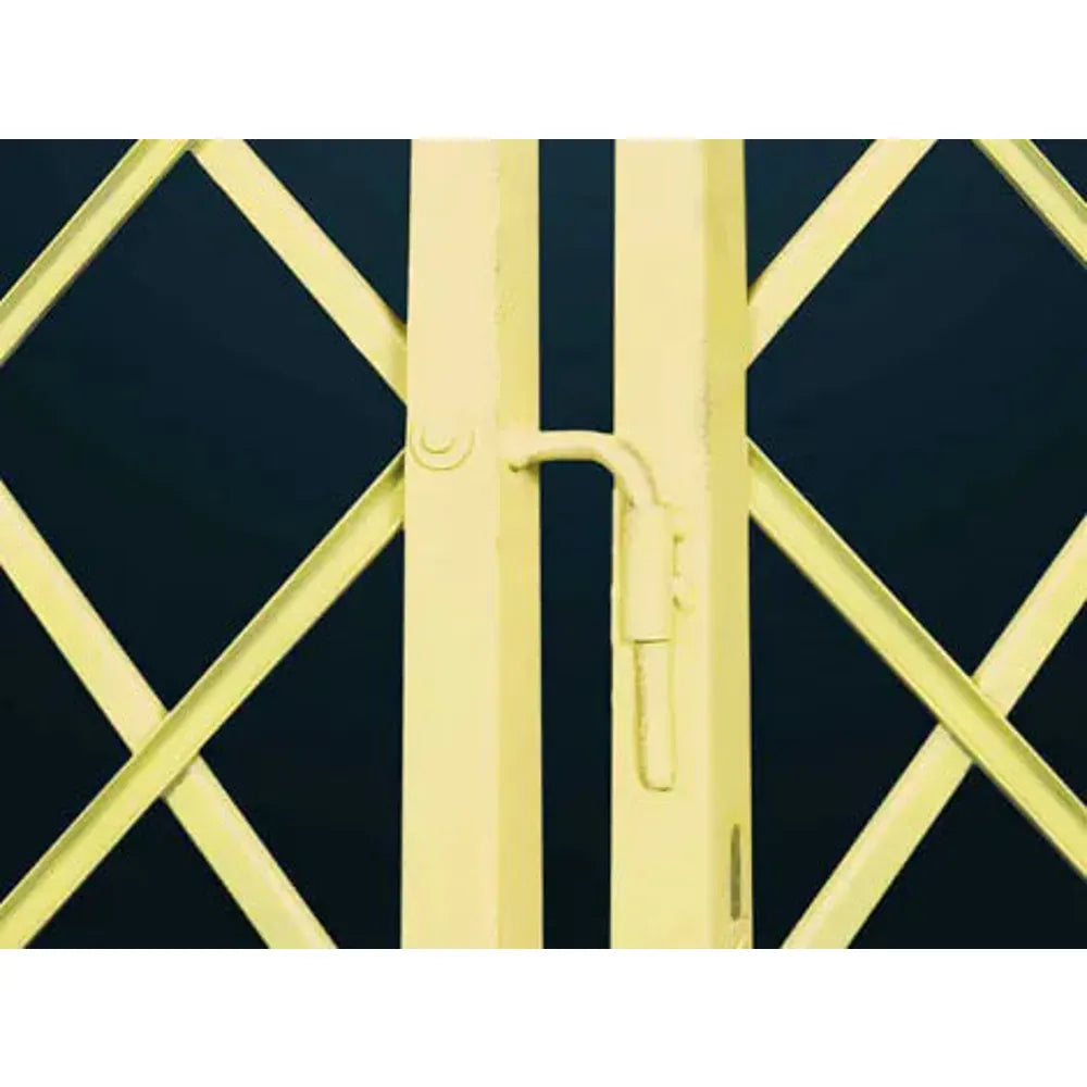 Heavy Duty Portable Aisle Security Gates - Adjustable Safety Barrier for Retail, Warehouse & Home Use - Perfect for Crowd Control and Child Safety