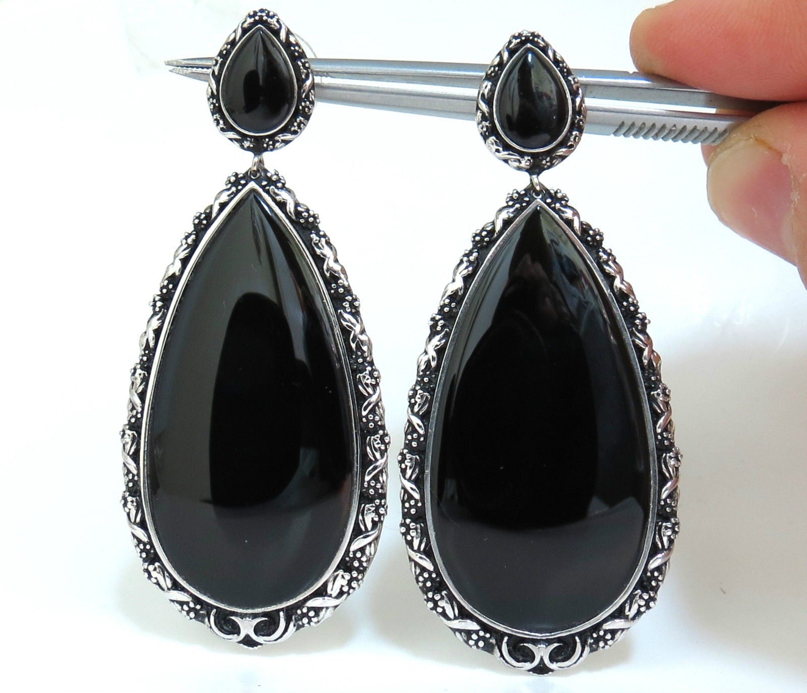 18KT Gothic Revival Gilt Deco Natural Jet Black Onyx Dangle Earrings – Elegant Vintage Jewelry for Women, Perfect for Weddings, Parties & Special Occasions
