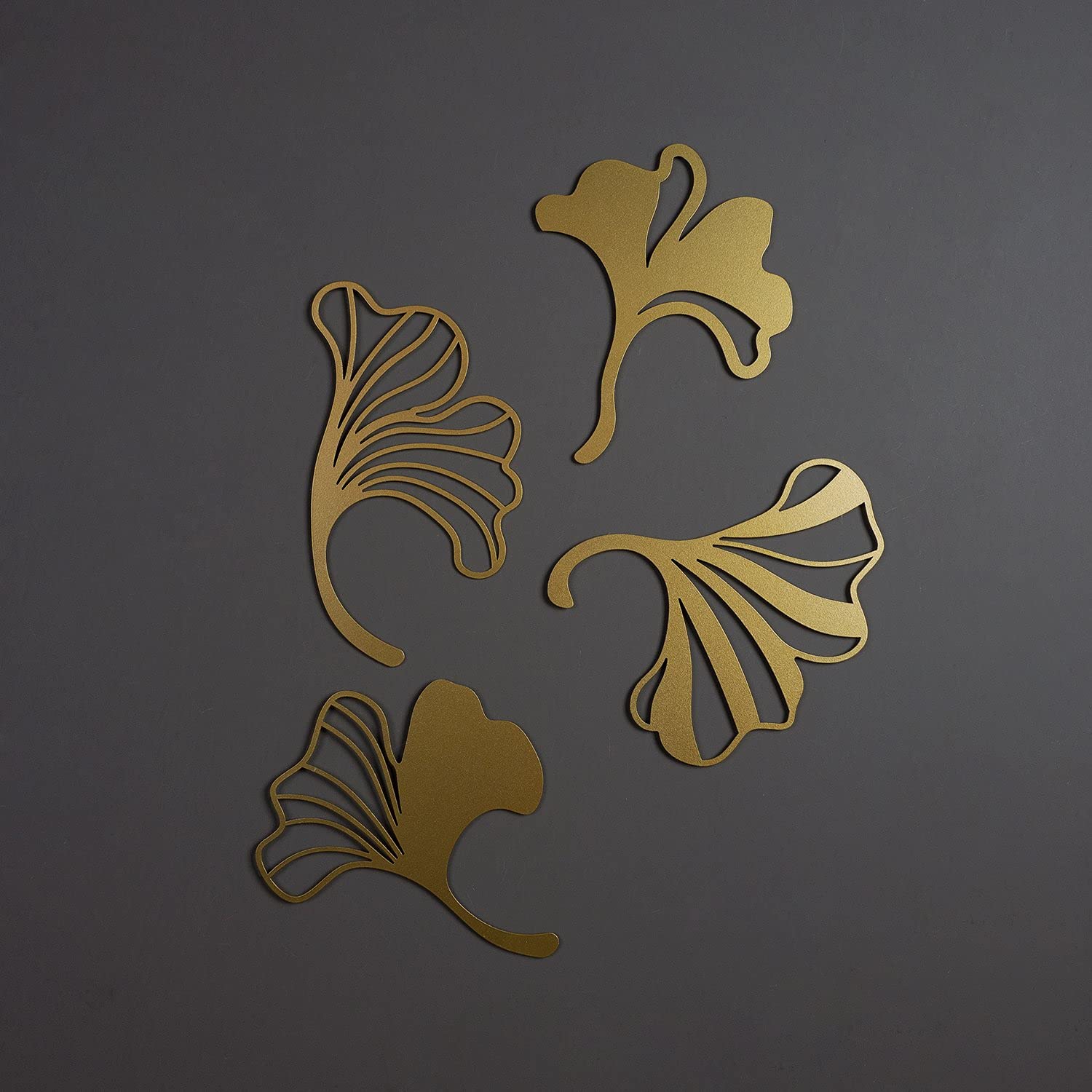 LaModaHome - Ginkgo Gold Metal Wall Art Decor for Living Room, Bedroom, Kitchen & Bathroom | Indoor & Outdoor Wall Hanging | Perfect for Home, Office & Garden Decoration