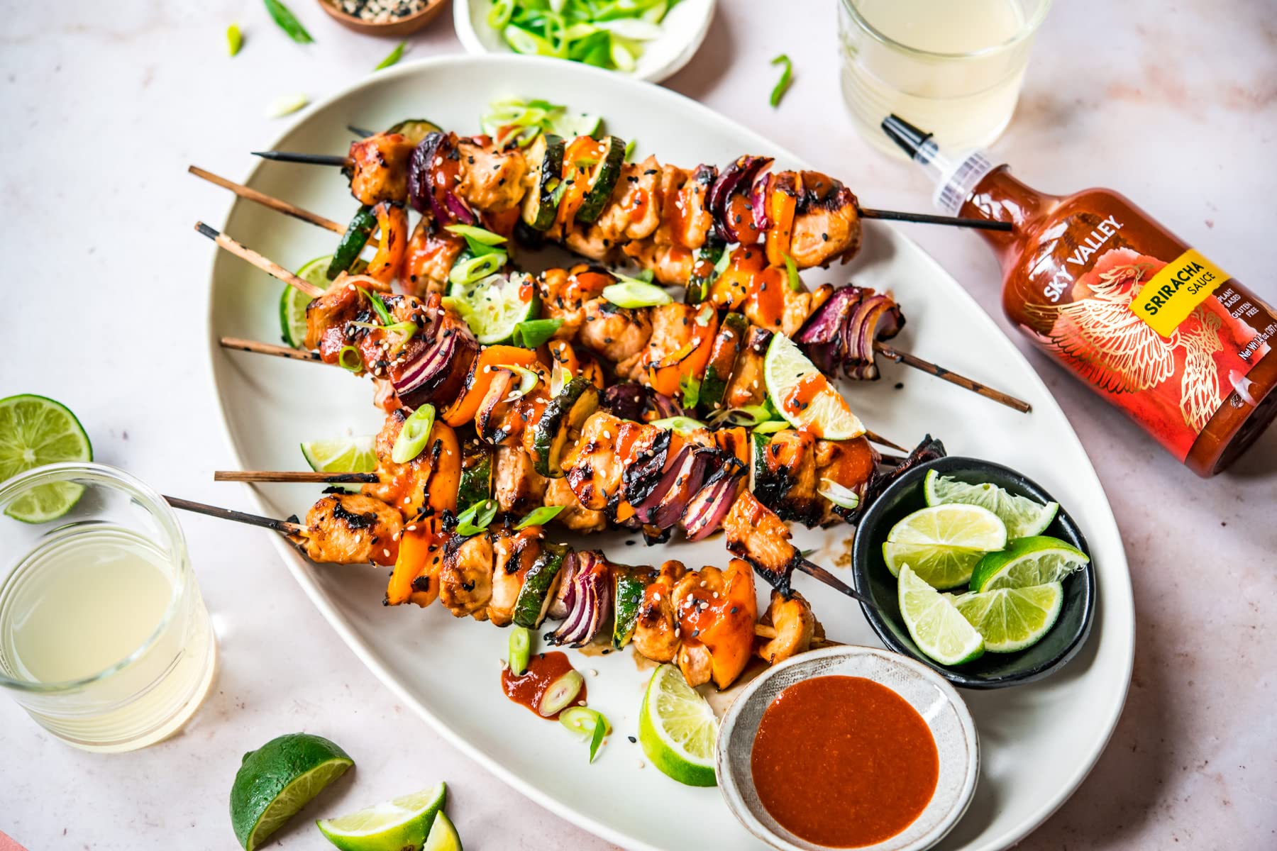 Sky Valley Sriracha Hot Sauce - Vegan, Gluten Free, Non-GMO Chili Sauce with Red Jalapeno Peppers - Only 5 Calories & Less Than 2g Sugar per Serving (18.5 oz) - Perfect for Tacos, Burgers, Wings & Asian Dishes