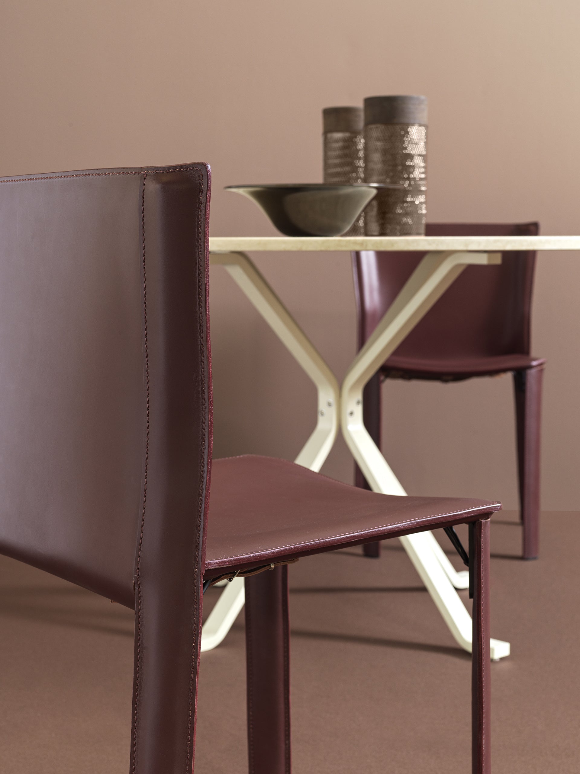 Fasem S92 Modern Dining Chair - Elegant & Comfortable Wooden Seat for Kitchen, Dining Room, and Home Office