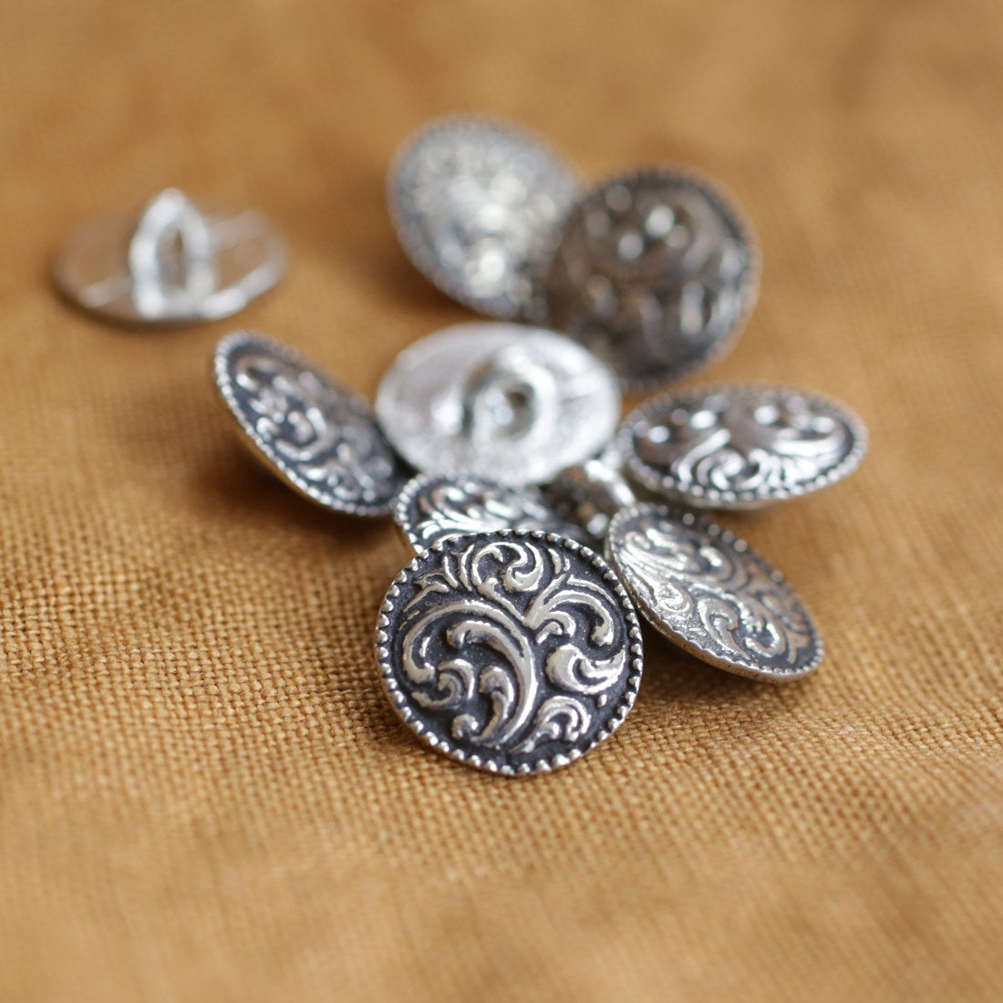 Paisley Buttons - 3 Sizes Available - Pack of 10 - Perfect for DIY Crafts, Sewing Projects & Clothing Accessories