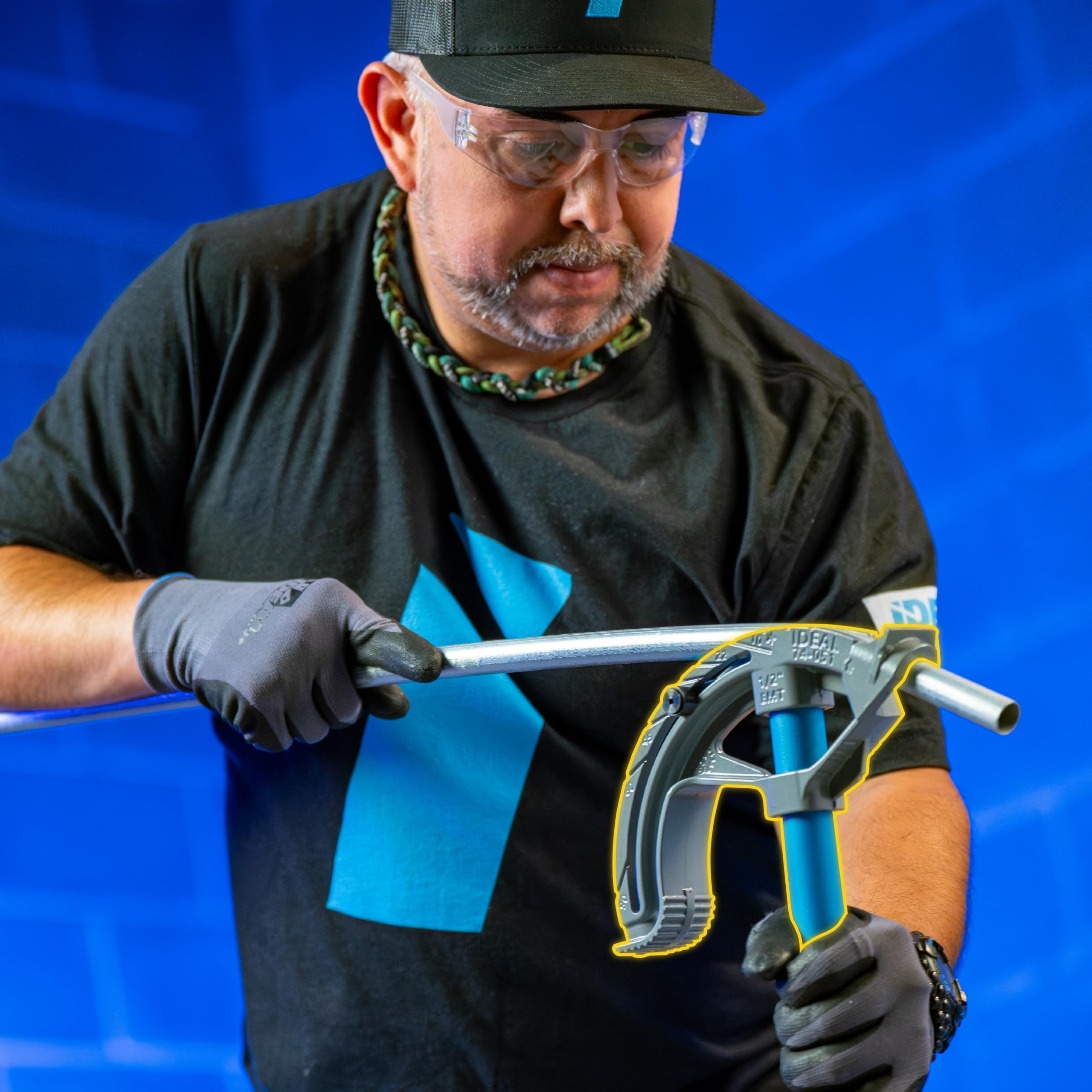 Ideal Electrical 1/2 Inch EMT Conduit Bender with Handle (74-056) - Heavy Duty Iron Pipe Bender for Electrical Conduits | Perfect for Electricians & DIY Electrical Projects