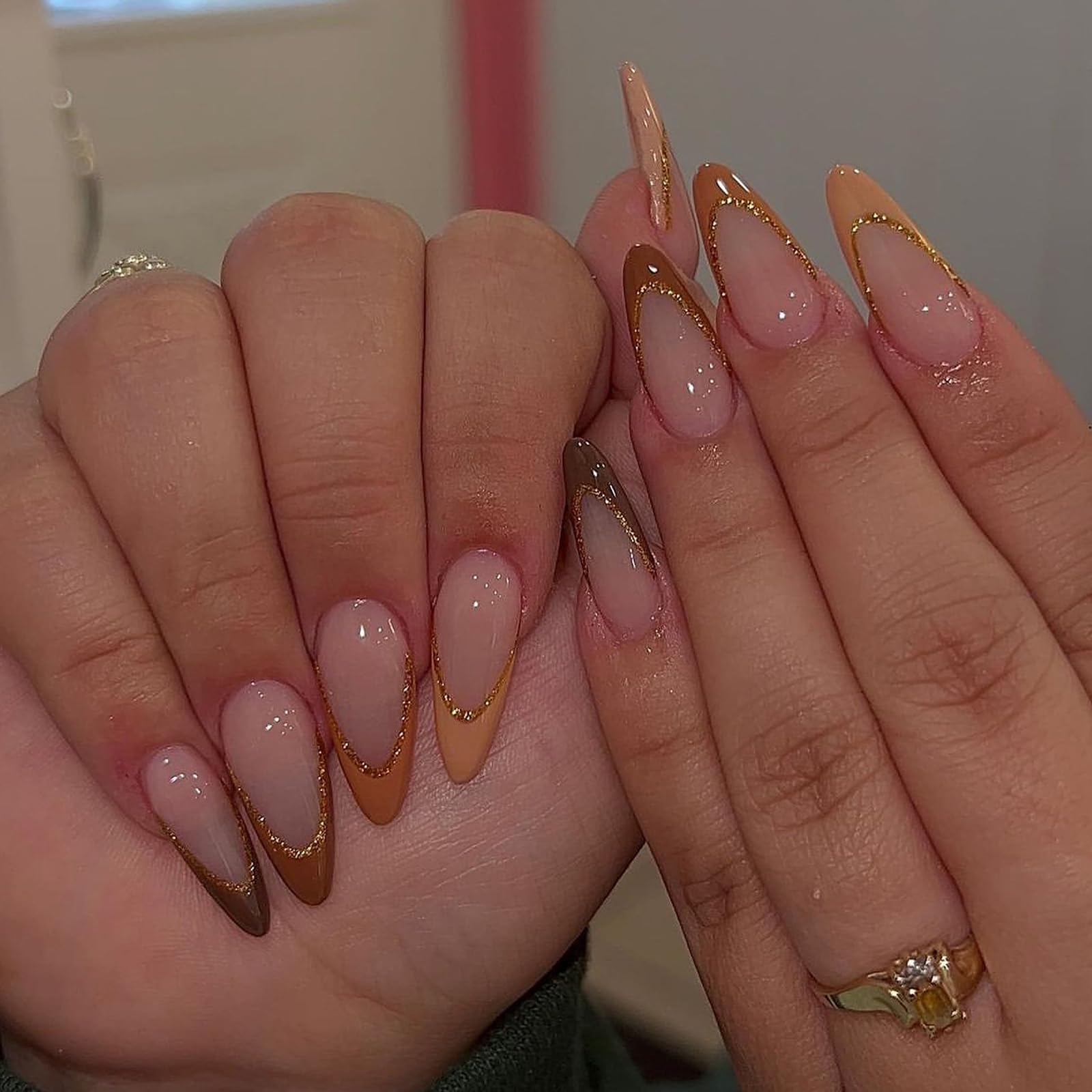 MISUD 24pcs Medium Almond Press on Nails - Glossy Autumn Brown French Tip Acrylic Fake Nails with Bling Glitter Design | Stiletto Artificial Nails for Fall, Halloween, Parties & Special Occasions