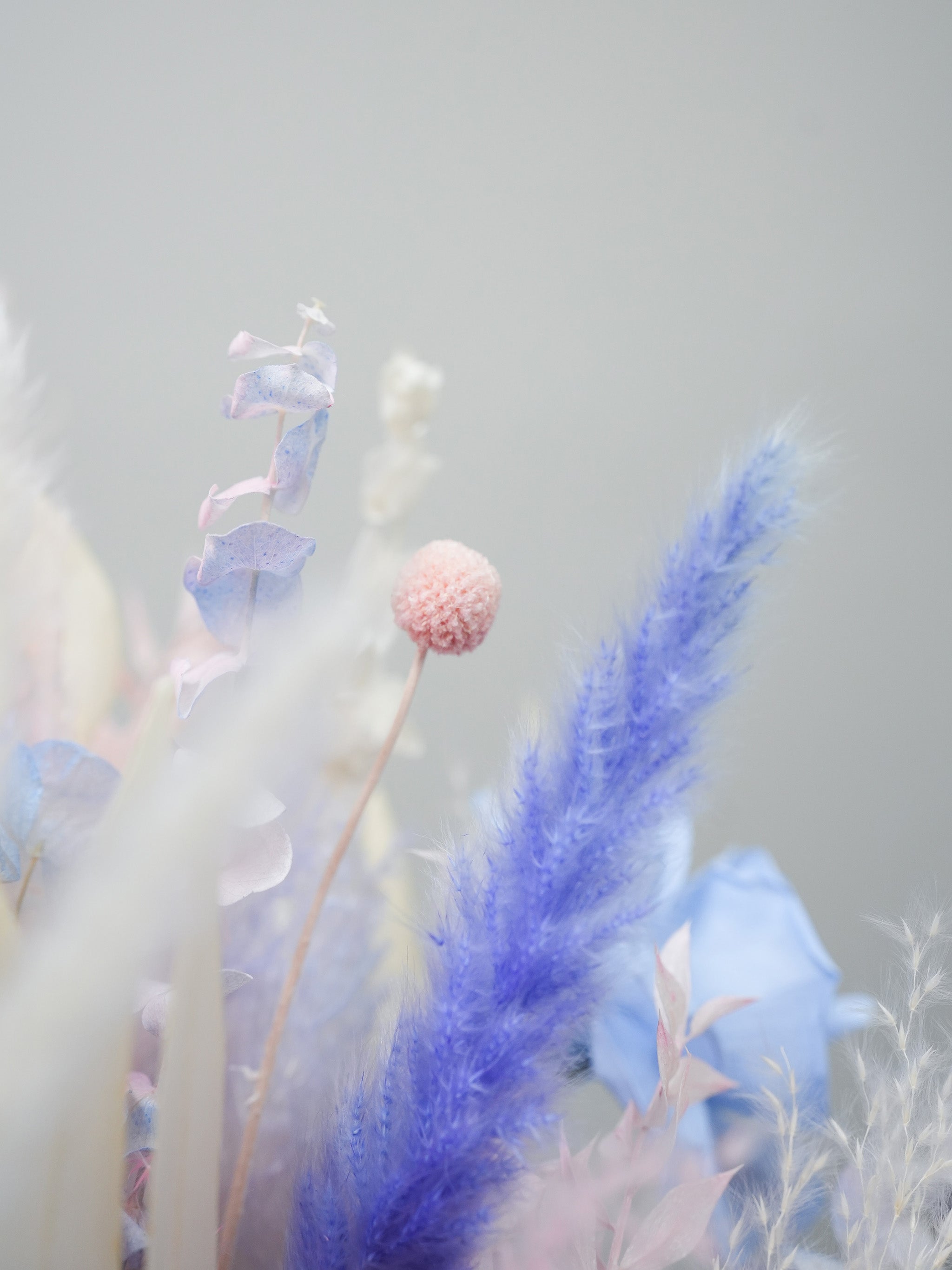 Fleur Moment - Elegant Floral Decor for Home & Wedding | Perfect for Centerpieces, Wall Art, and Gift Giving