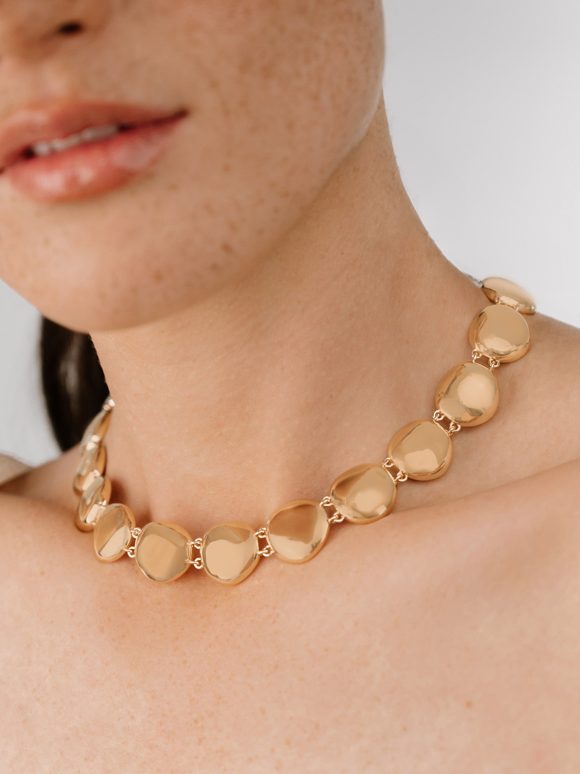 Elegant Polished Pebble Choker Necklace for Women - Minimalist Natural Stone Jewelry for Everyday Wear, Date Night & Boho Fashion
