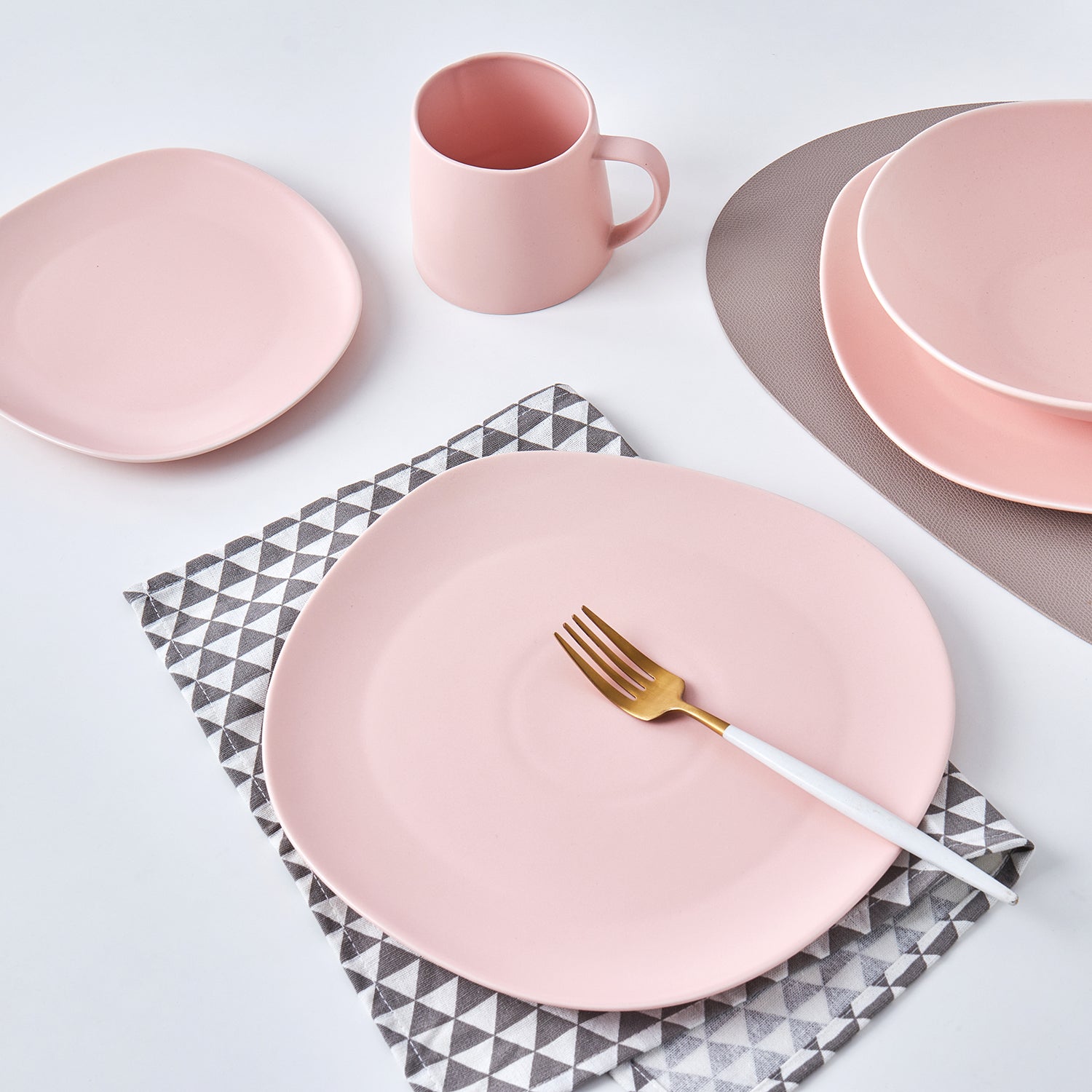 Delilah Porcelain Dinner Plate Set - 6-Piece Elegant Bone China Plates for Fine Dining, Parties & Home Decor