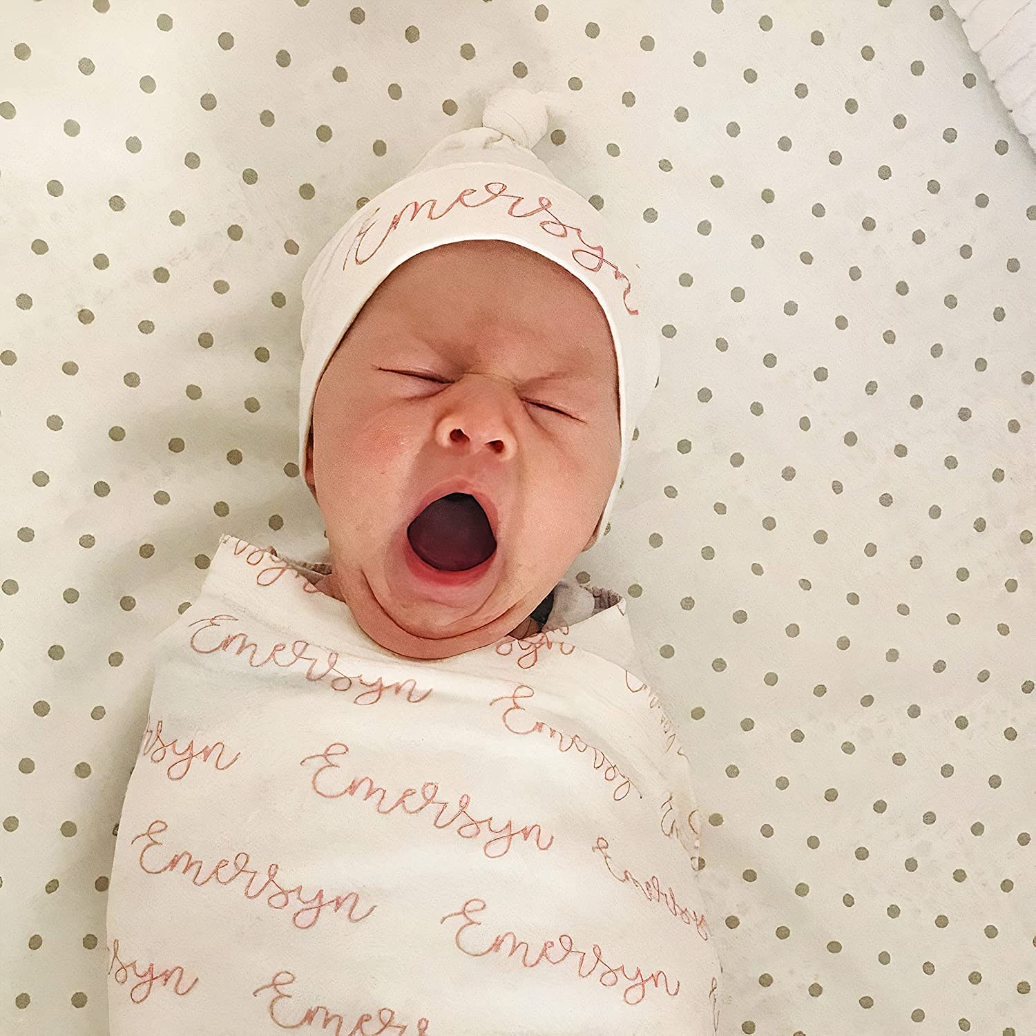 Personalized Monogram Baby Blanket for Newborns - Custom Embroidered Baby Girl & Boy Blankets - Perfect for Birthdays, Christenings & Gifts from Mom - Soft & Cozy for Nursery, Stroller & Travel