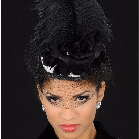 F6019 Elegant White and Black Straw Hat with Ostrich Feather & Floral Accents - Perfect for Beach Vacations, Garden Parties & Summer Weddings