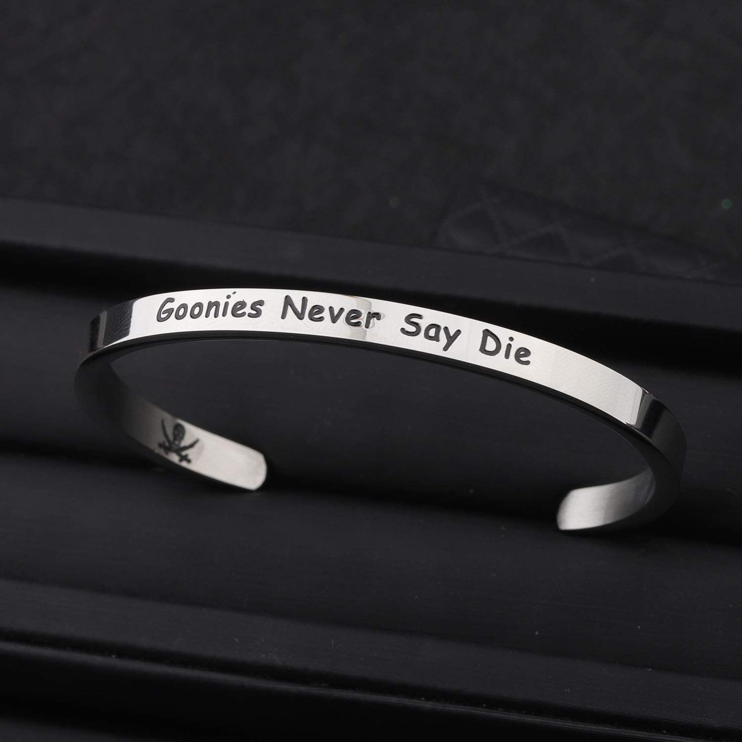 Lywjyb Birdgot 80s Movie Quote Jewelry - Vintage Film Lover's Bracelet with Classic Cinema Sayings | Perfect Gift for Movie Buffs & Pop Culture Fans
