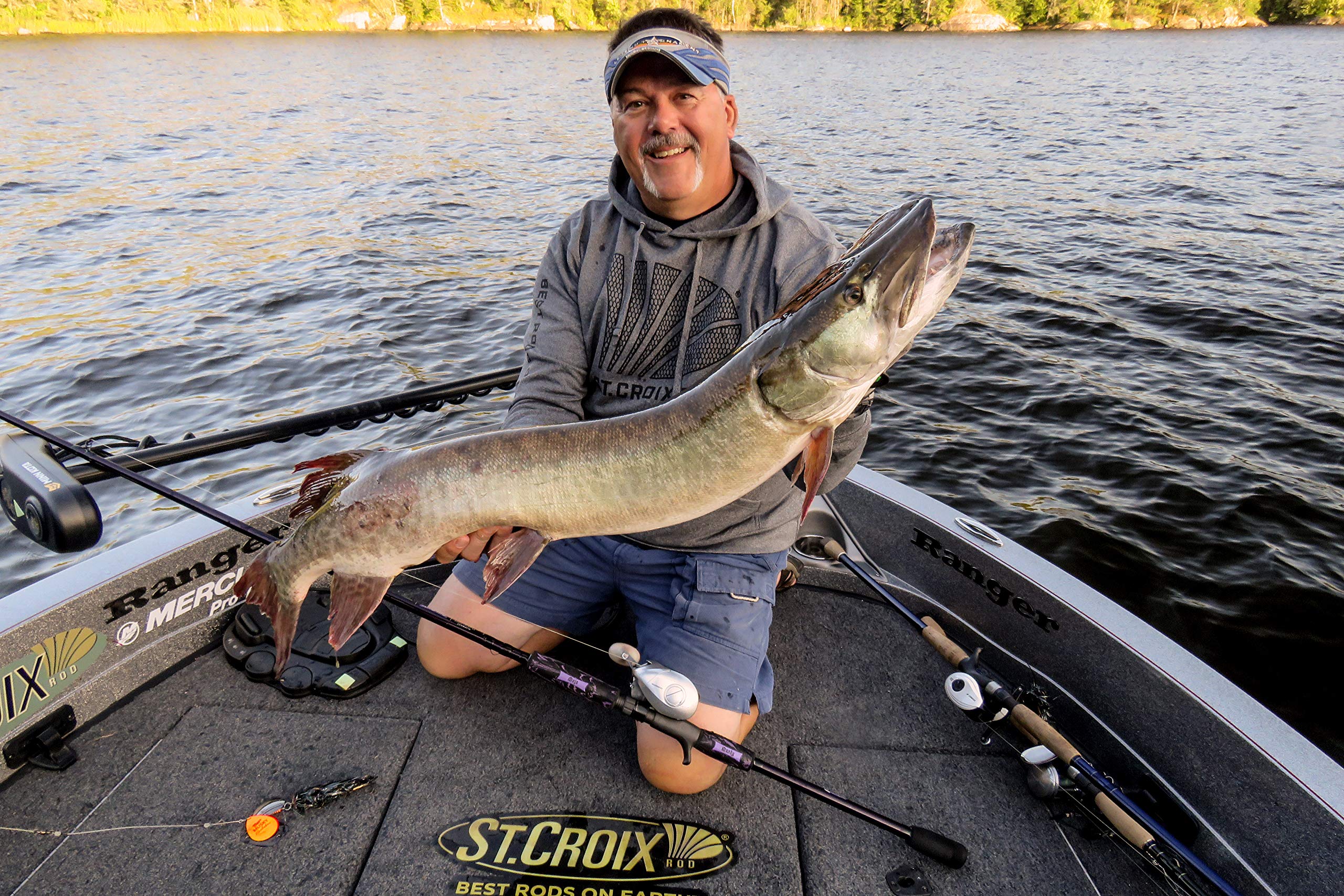 St. Croix Mojo Musky MJM Casting Rod - High Performance Fishing Rod Made in USA | Perfect for Freshwater & Saltwater Angling, Musky & Pike Fishing