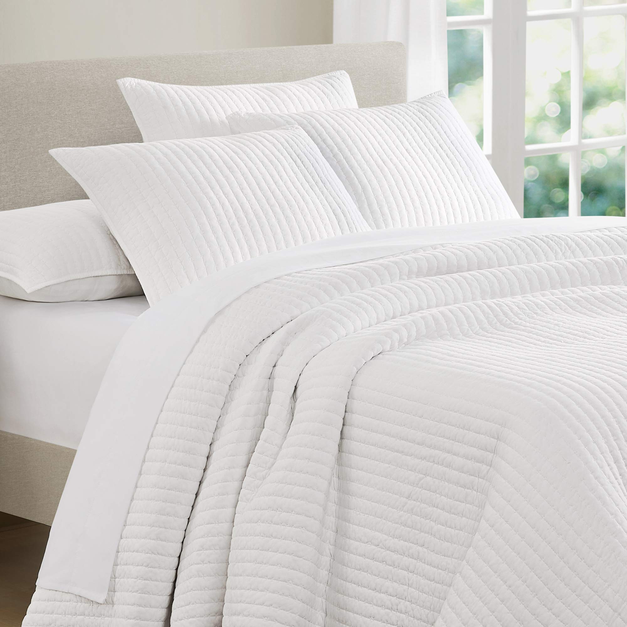 SHALALA Reversible Cotton Quilt Set Queen Size - Soft Jersey Coverlet with Lightweight Cotton Fill, Breathable Geometric Bedspread (Stripe White, Full/Queen) for Cozy Bedroom Decor & Guest Room Essentials