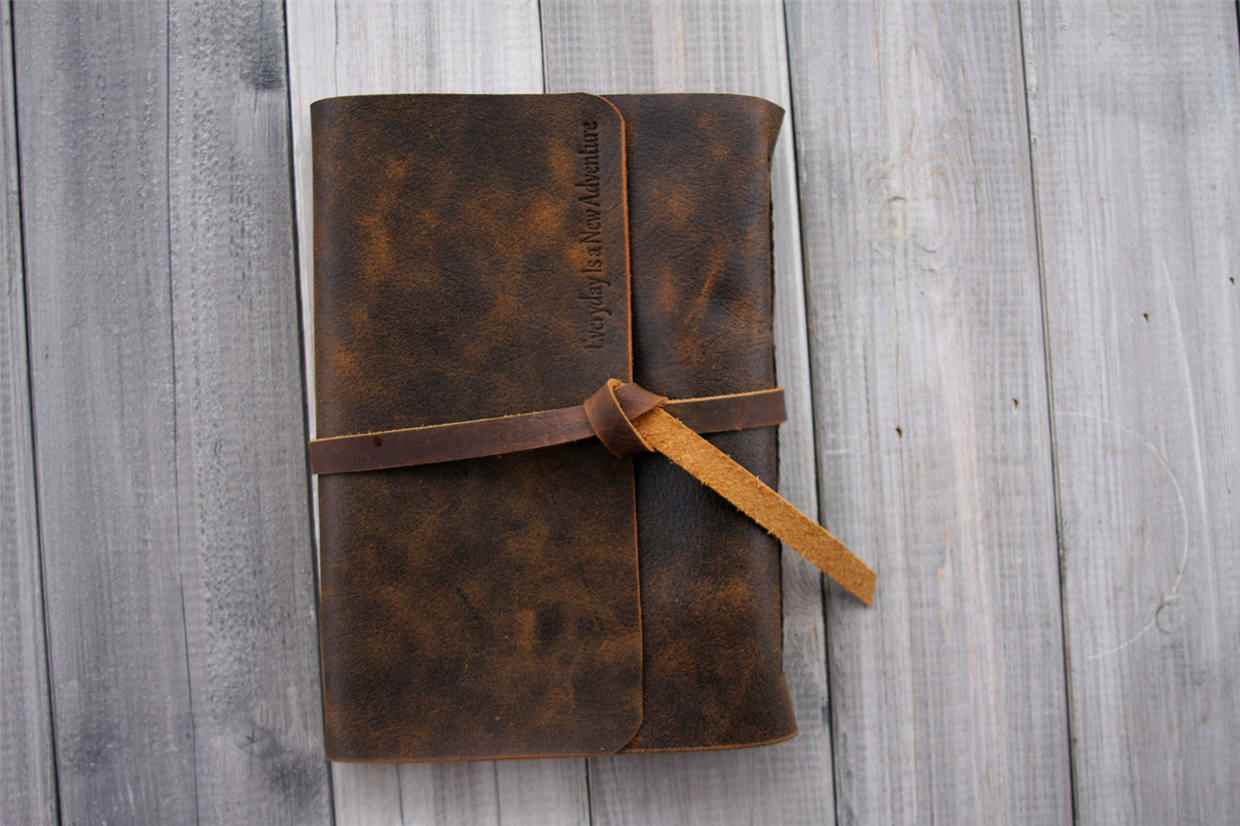 Premium Custom Large Leather Bound Journal for Writing, Sketching & Note Taking - Perfect Gift for Writers, Artists & Professionals