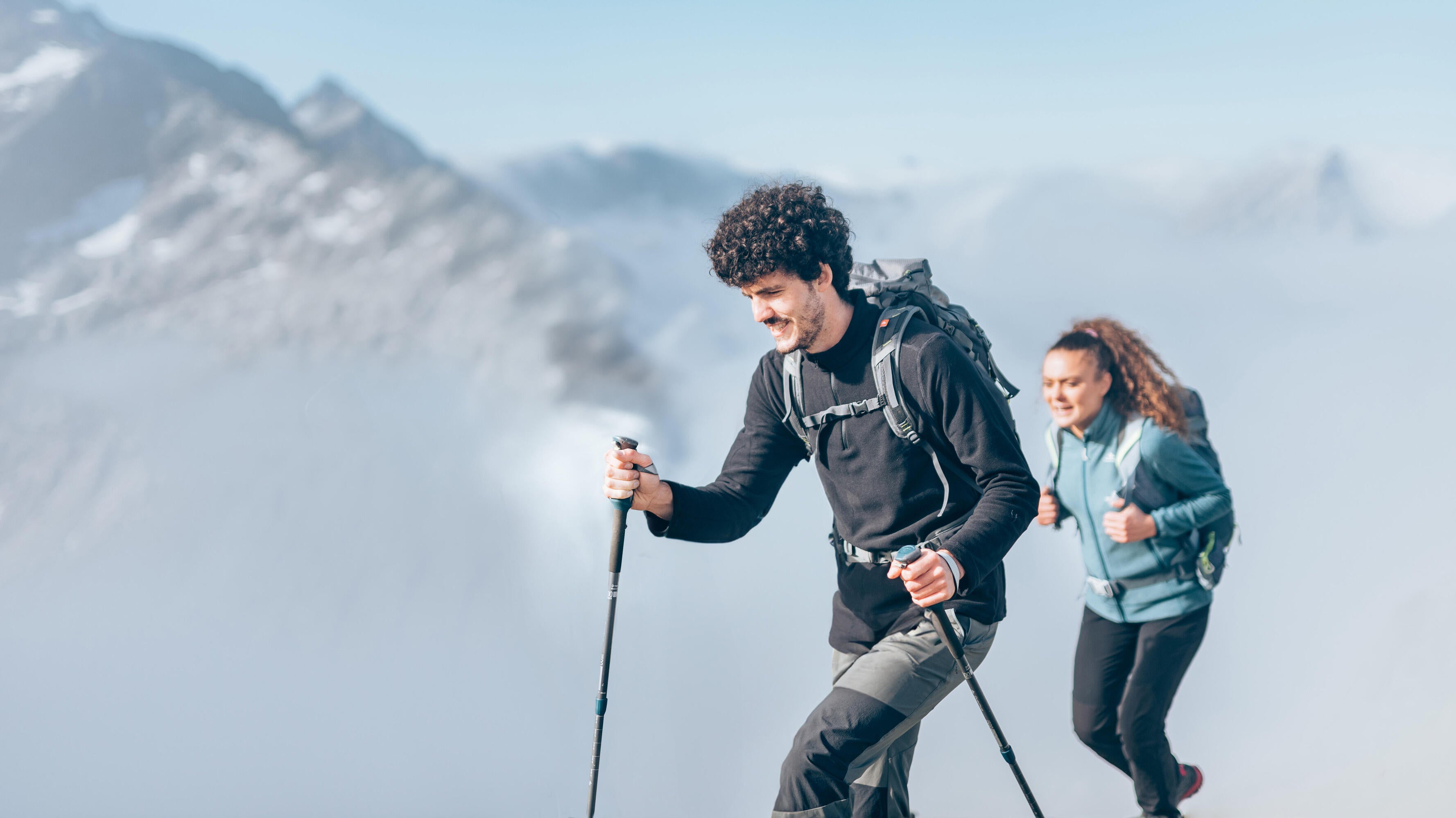 Quechua Men's MH100 Lightweight Hiking Fleece Jacket - Warm & Breathable for Outdoor Adventures, Camping & Trail Running