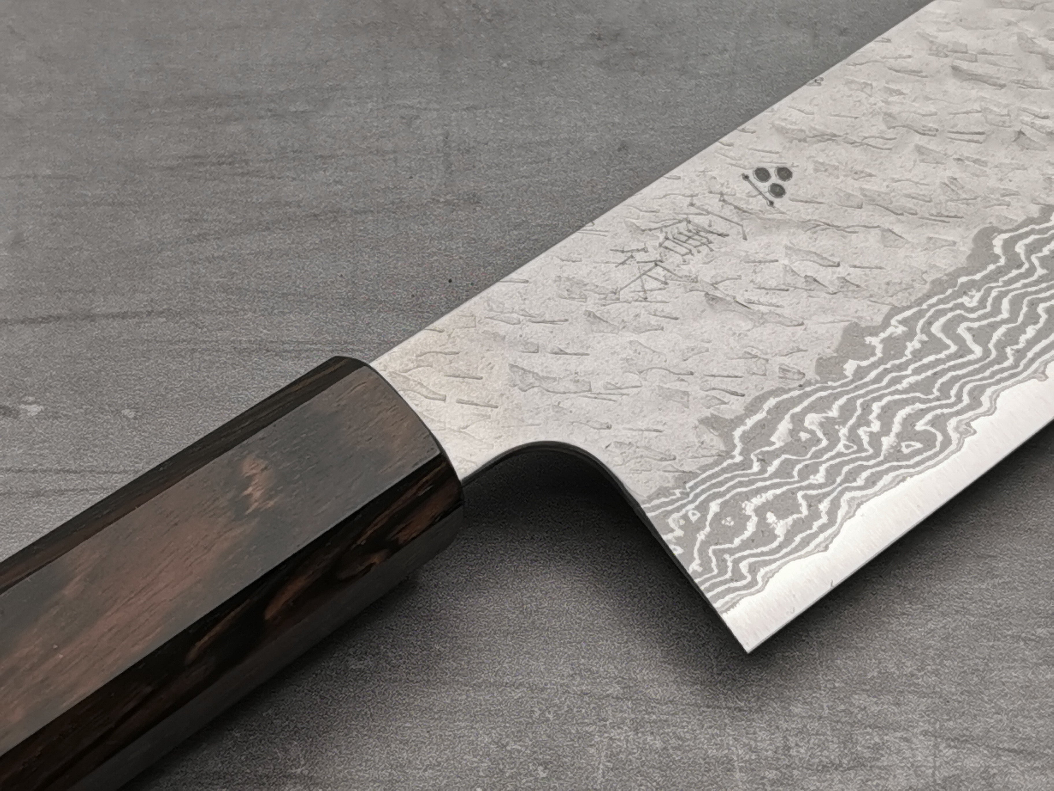 Nigara Hamono VG10 Damascus Nakiri Knife - Japanese Chef Knife for Vegetable Cutting, Slicing & Chopping - Perfect for Home Kitchen, Professional Cooking & Sushi Preparation