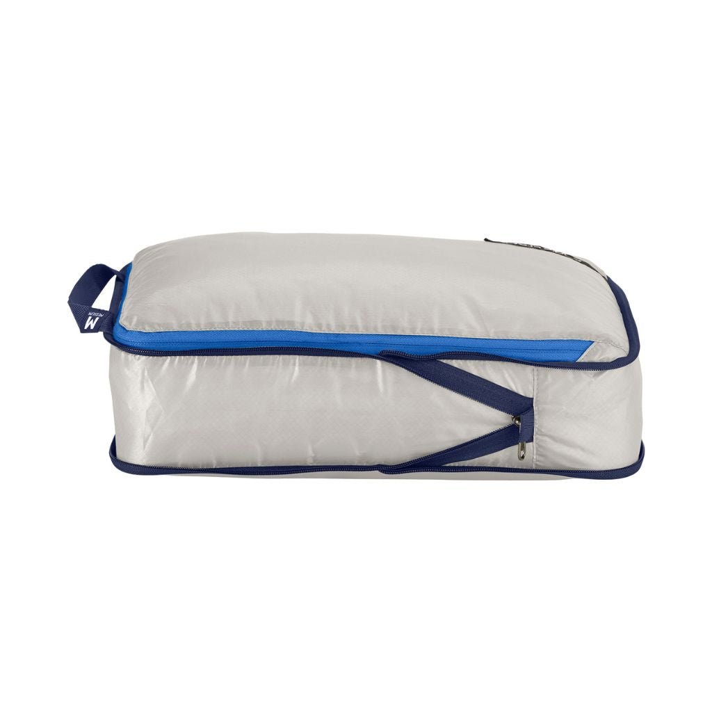 Eagle Creek PACK IT ISOLATE Medium Compression Packing Cubes - AZ Blue/Grey - Perfect for Travel Organization & Suitcase Space Saving