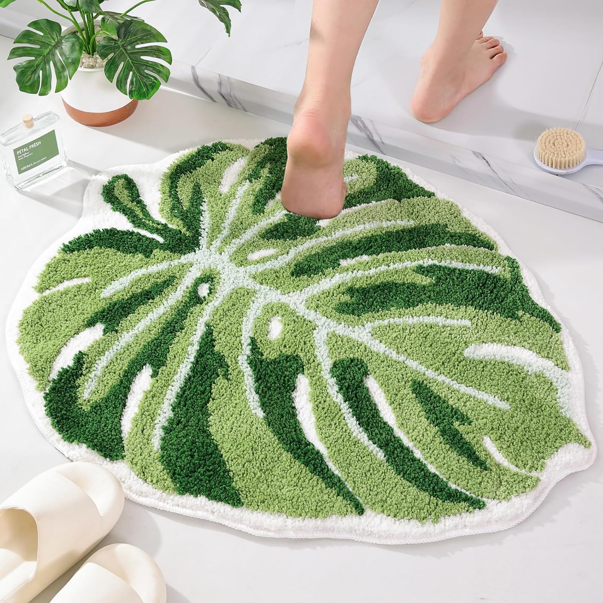 Panstar Green Leaf Non-Slip Bath Mat - Large Monstera Leaf Shaped Plush Rug for Kitchen & Bathroom, Machine Washable - Perfect for Bathtub, Shower & Home Decor