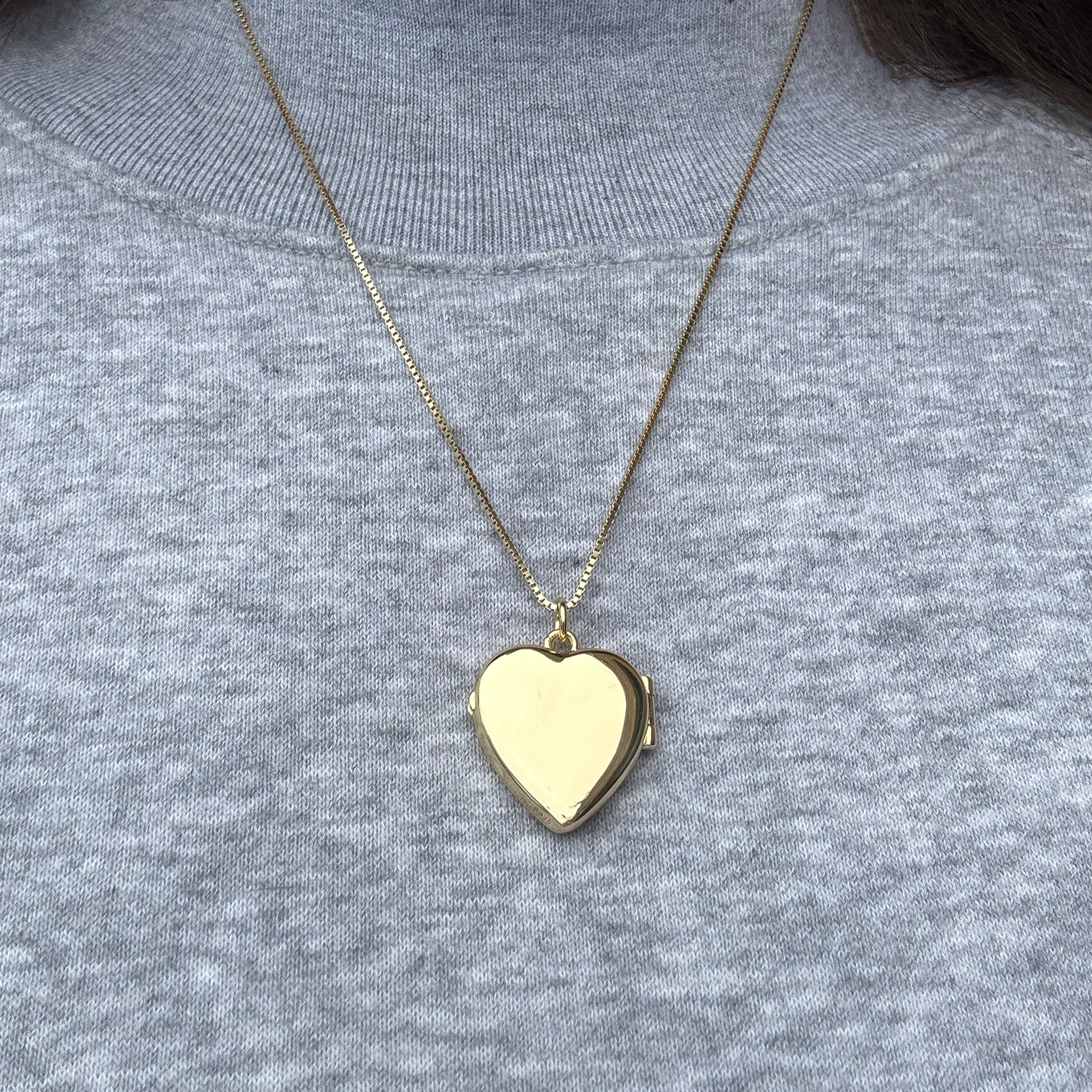 Daphne Heart Locket Necklace for Women - Elegant Silver Pendant with Photo Insert - Perfect Gift for Valentine's Day, Anniversary & Mother's Day | Ideal for Romantic Dates, Weddings & Special Occasions