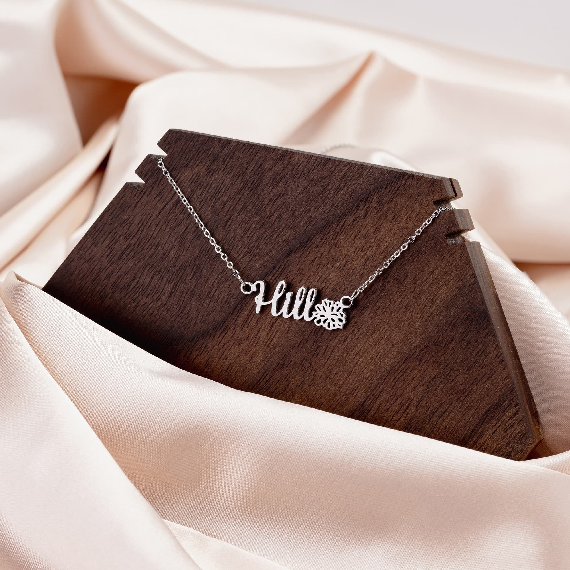 Personalized Sports Mom Necklace - Best Birthday Gift for Mom from Son - Soccer Mom Jewelry for Women - Perfect for Game Days & Special Occasions