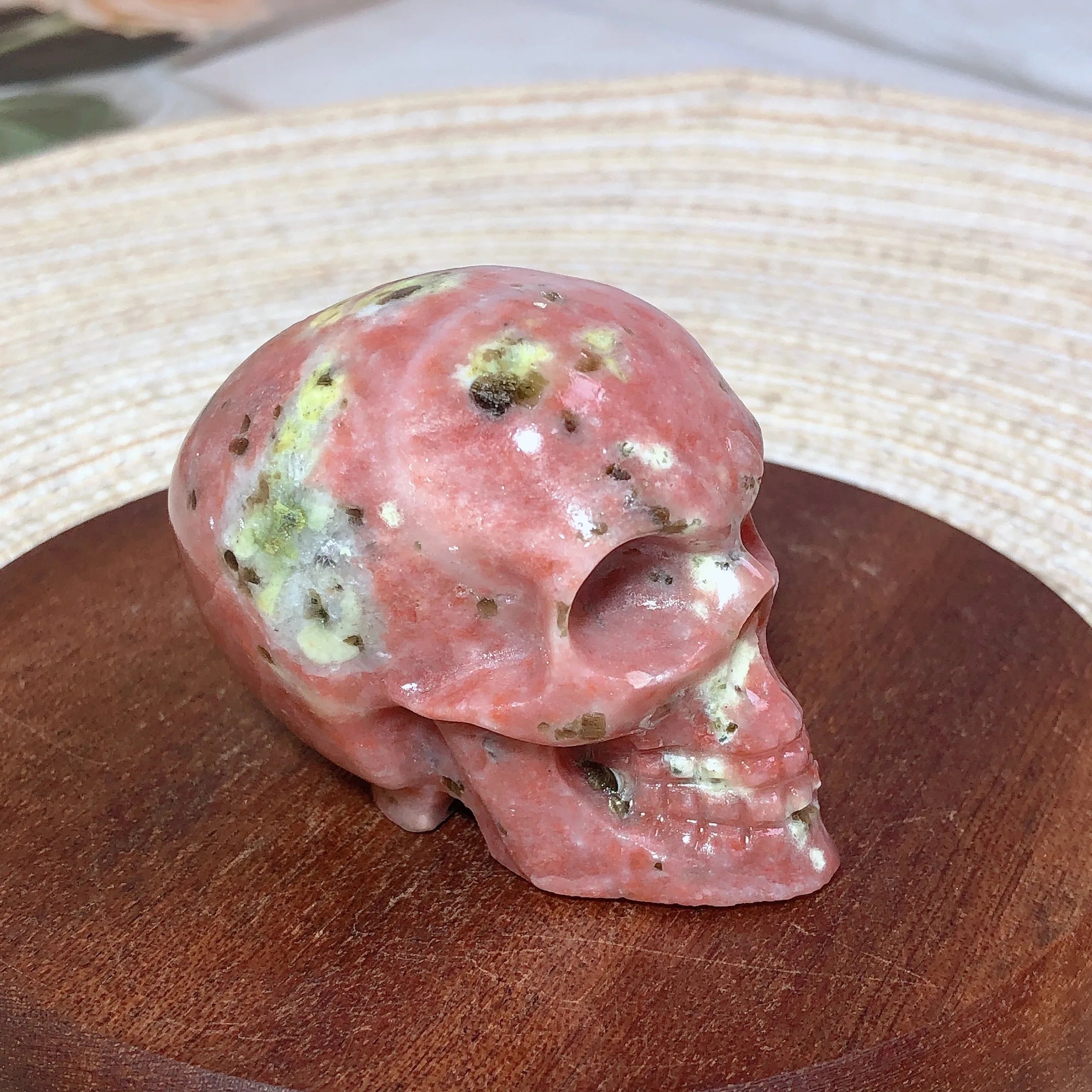 Natural Pink Moonstone & Green Tourmaline Skull Carving - Healing Crystal for Reiki Energy, Spiritual Decor & Home Protection - Perfect for Meditation, Yoga & Positive Energy Spaces