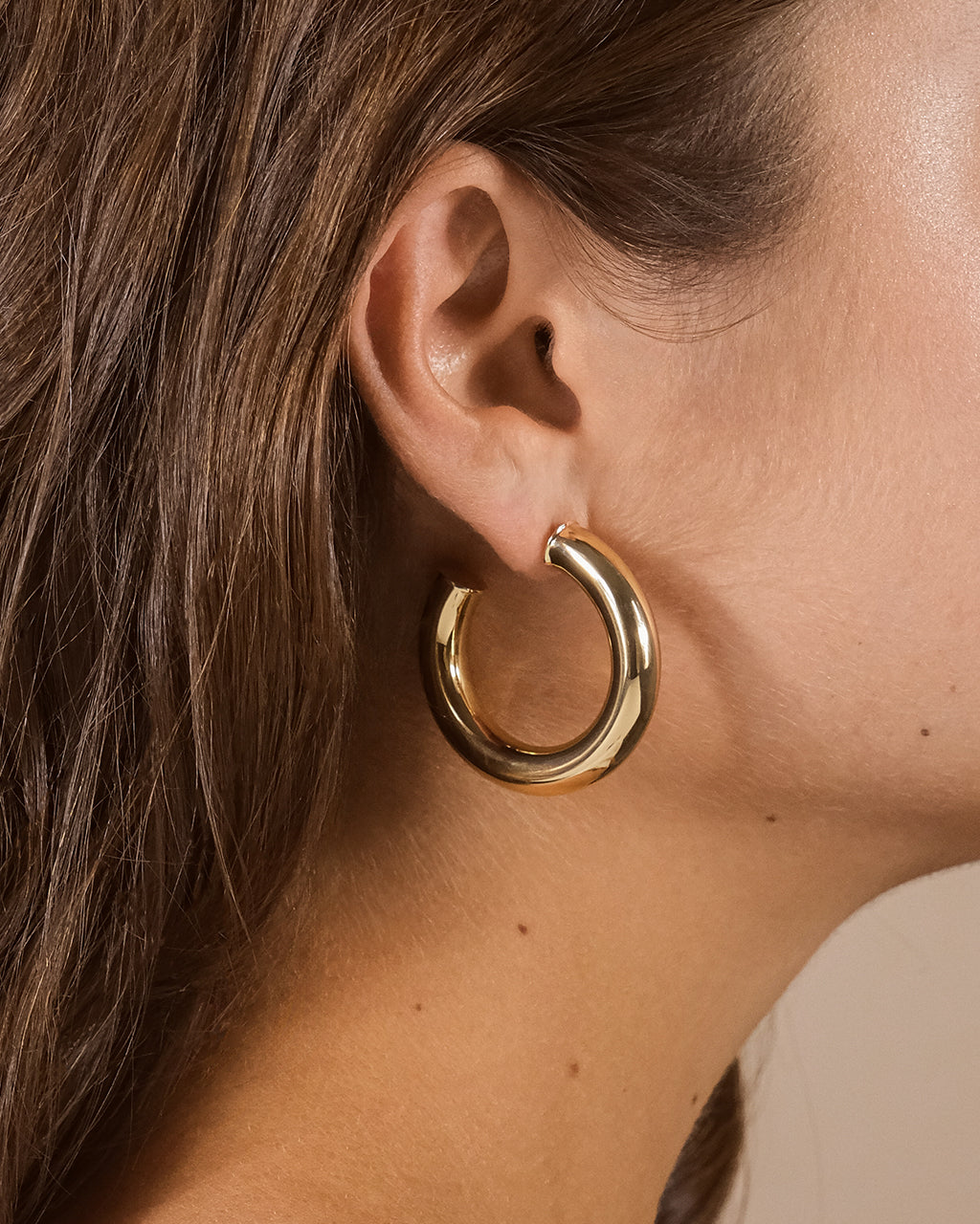 Thick Hollow Hoop Earrings for Women - Lightweight Gold & Silver Statement Hoops - Perfect for Everyday Wear, Parties & Gifts