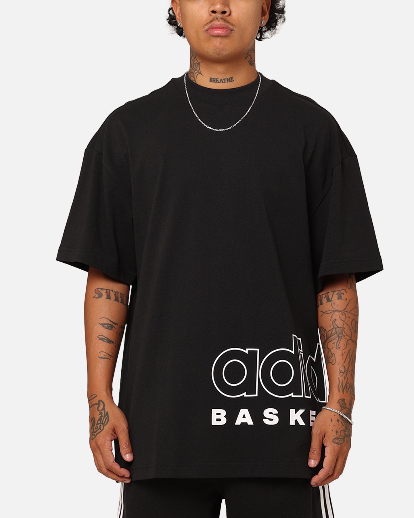 Adidas Basketball Select T-Shirt for Men - Black Performance Tee for Training & Casual Wear