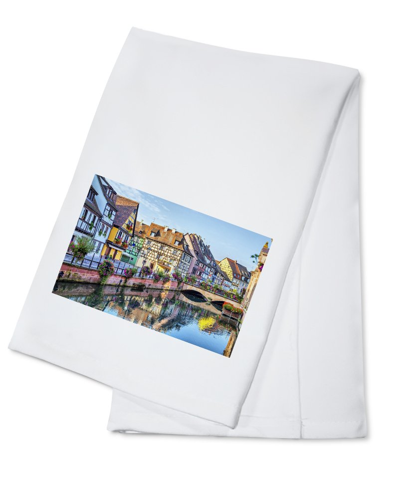 Colorful Traditional French Houses Tea Towel - 100% Cotton Decorative Hand Towel for Kitchen & Home Decor | Perfect for French Country Style Kitchens, Farmhouse Decor & Gift Giving