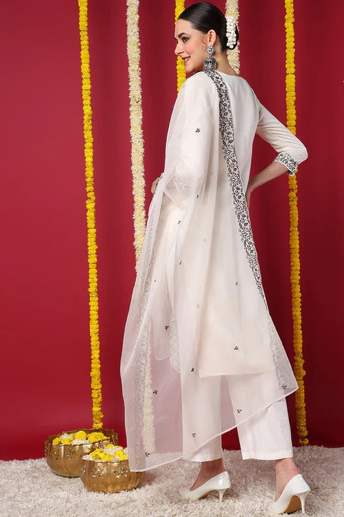 Off White Silk Blend Kurta Set for Holi & Festivals | Traditional Indian Ethnic Wear for Men | Perfect for Weddings, Diwali & Cultural Celebrations