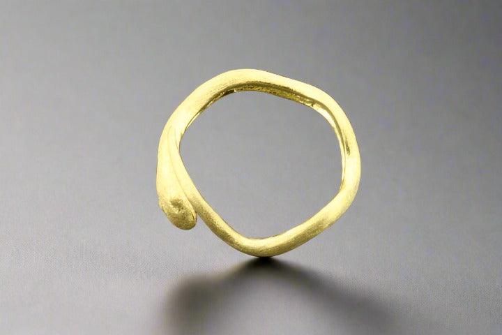 Golden Snake Ring Adjustable for Women - Fashion Jewelry for Everyday Wear, Parties & Gifts