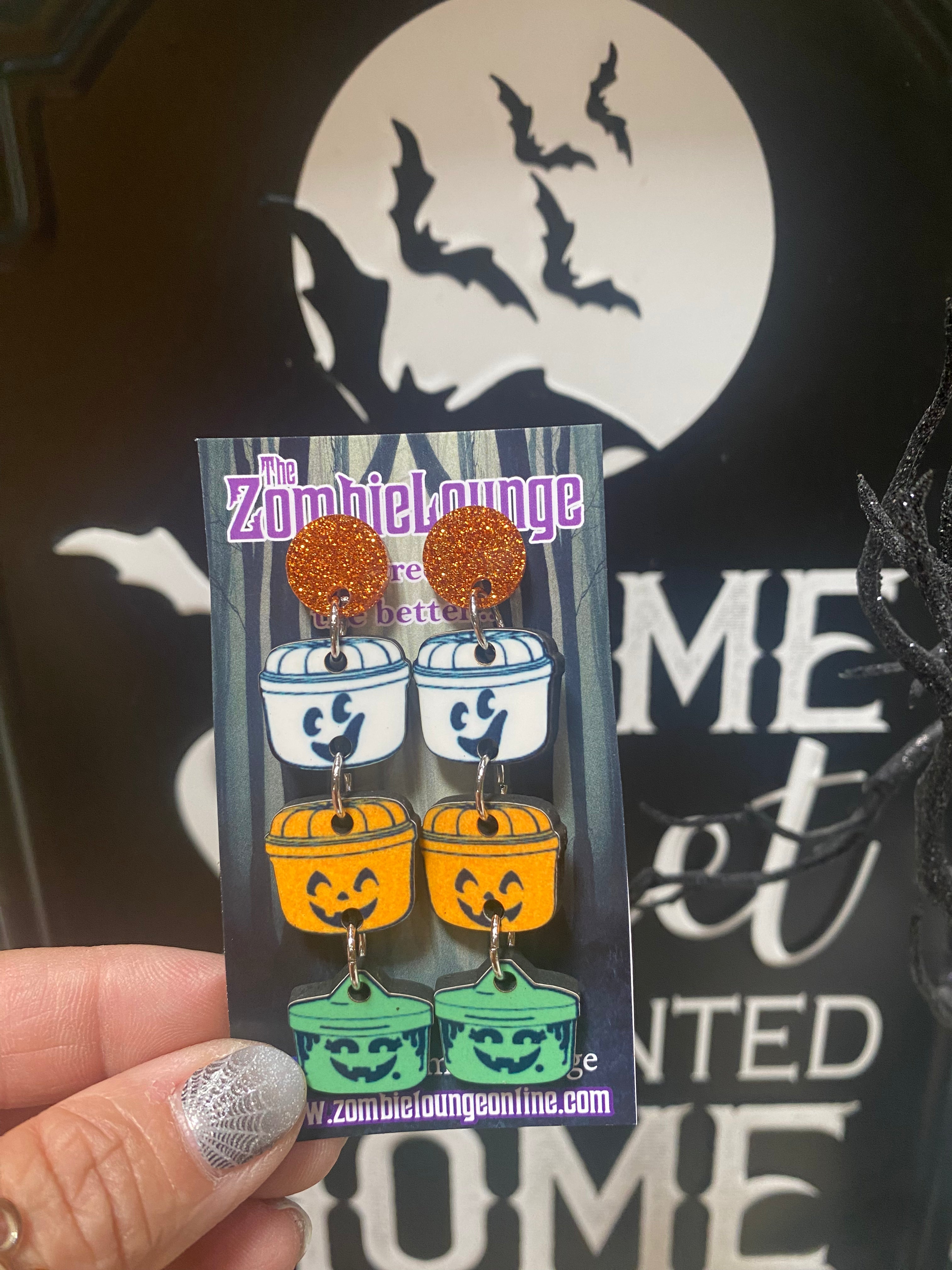 Vintage Halloween Bucket Earrings - Spooky Cute Dangle Drop Jewelry for Women, Girls | Perfect for Halloween Costumes, Parties, Trick or Treat, Cosplay & Festive Gift Giving