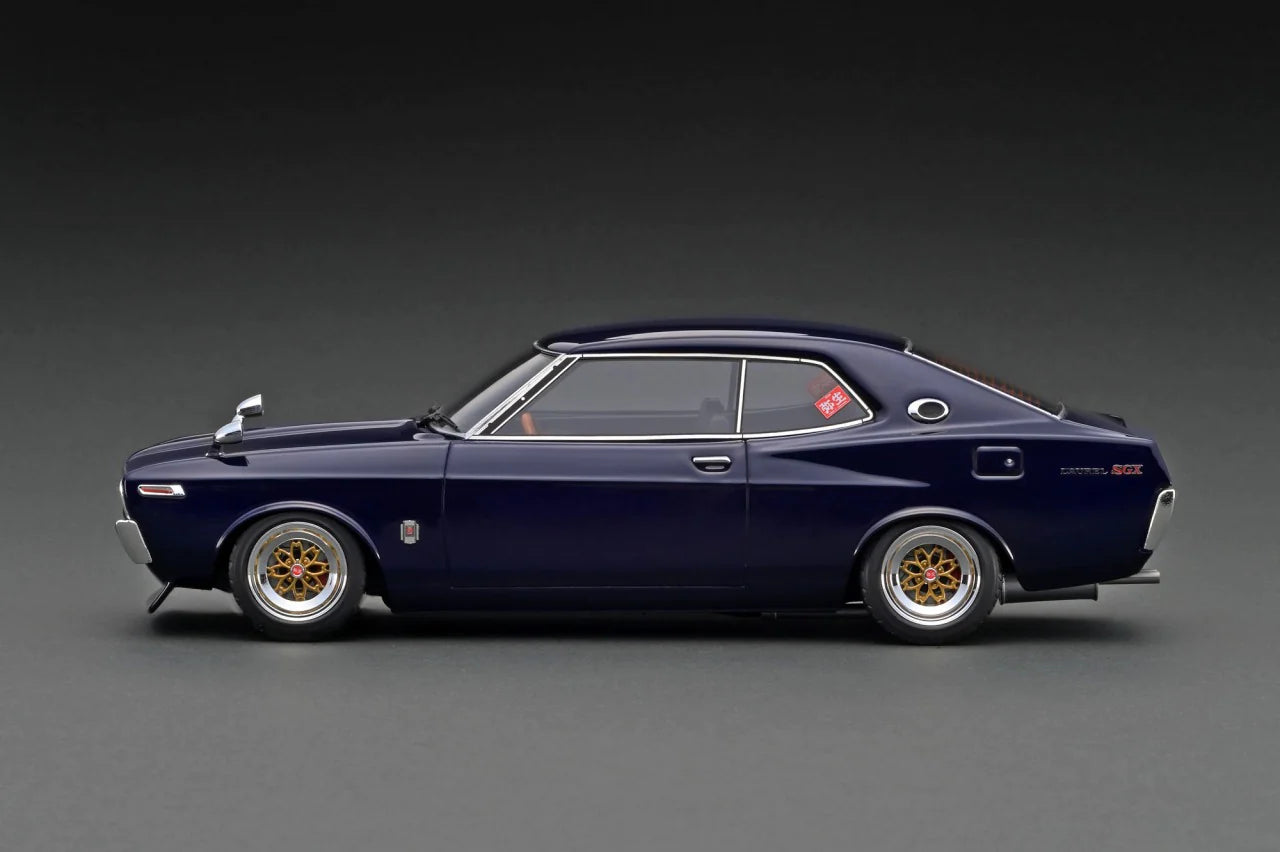 1:18 Scale Nissan Laurel 2000SGX (C130) Purple Diecast Model Car - Collectible Vintage Japanese Vehicle for Display & Racing Simulation