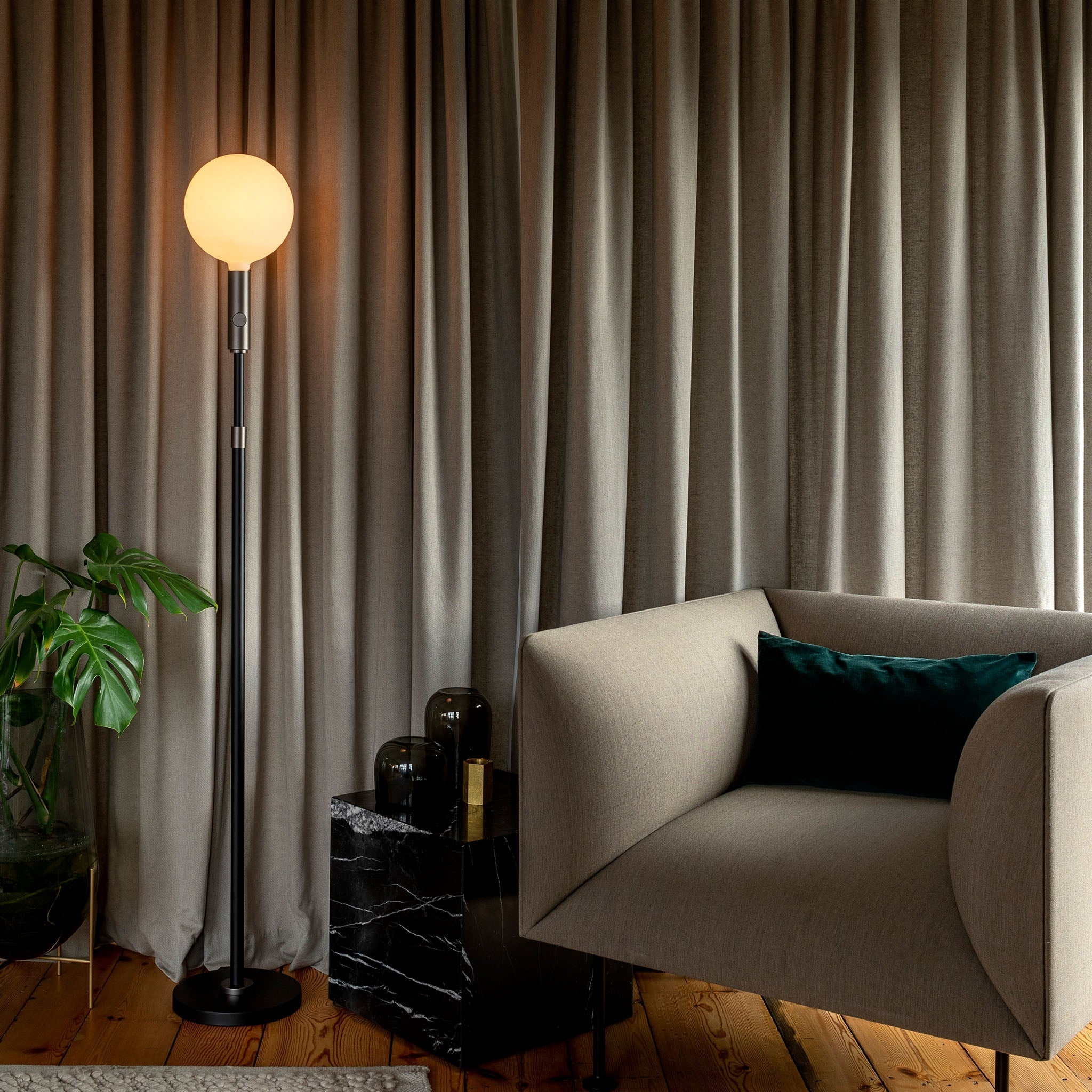 Adjustable Graphite Floor Lamp with Dimmable Light - Perfect for Living Room, Bedroom, and Office Reading Lighting