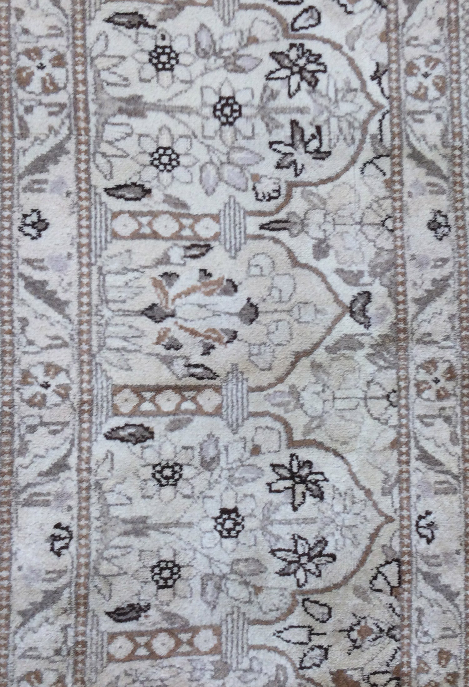 Antique Tabriz Handwoven Traditional Persian Rug - JF4100 | Perfect for Living Room, Bedroom & Home Decor