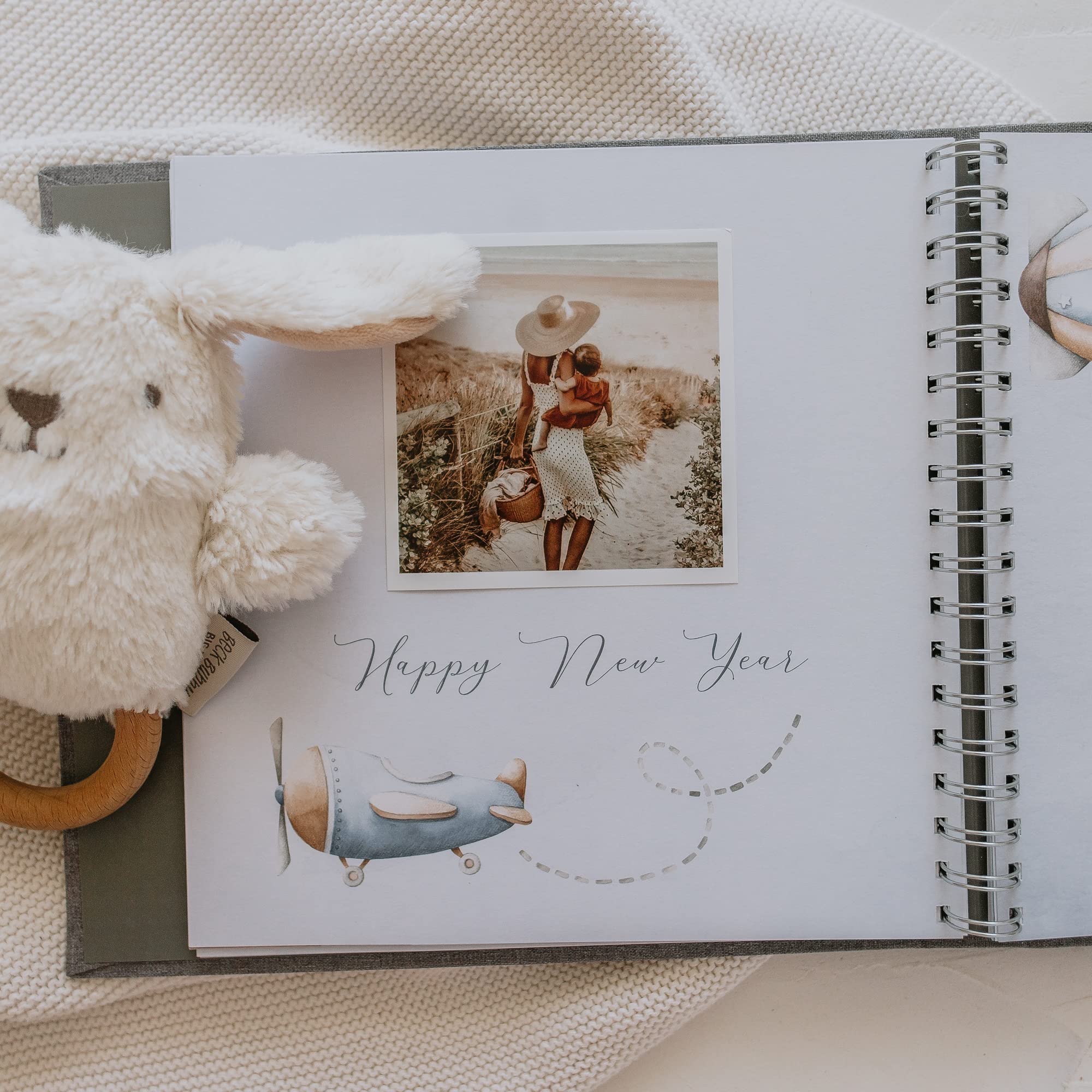Peachly Baby Boy Memory Book | First Year Keepsake Scrapbook for Milestones | Grey Linen Baby Book for Boys - Perfect for Recording First Steps, Birthday Memories & Special Moments (Finn Design)