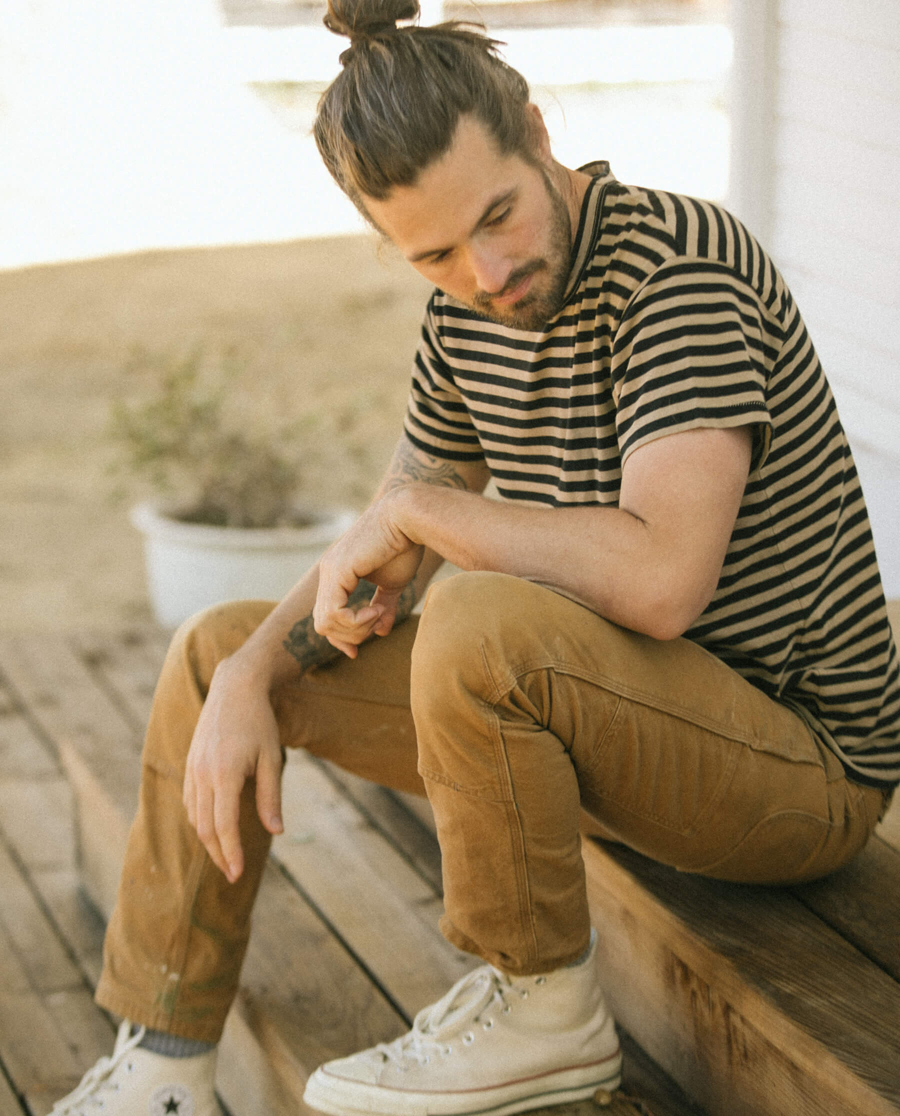 Men's Boxy Crew Neck Sweater - Black & Camel Striped Casual Pullover for Fall & Winter Layering